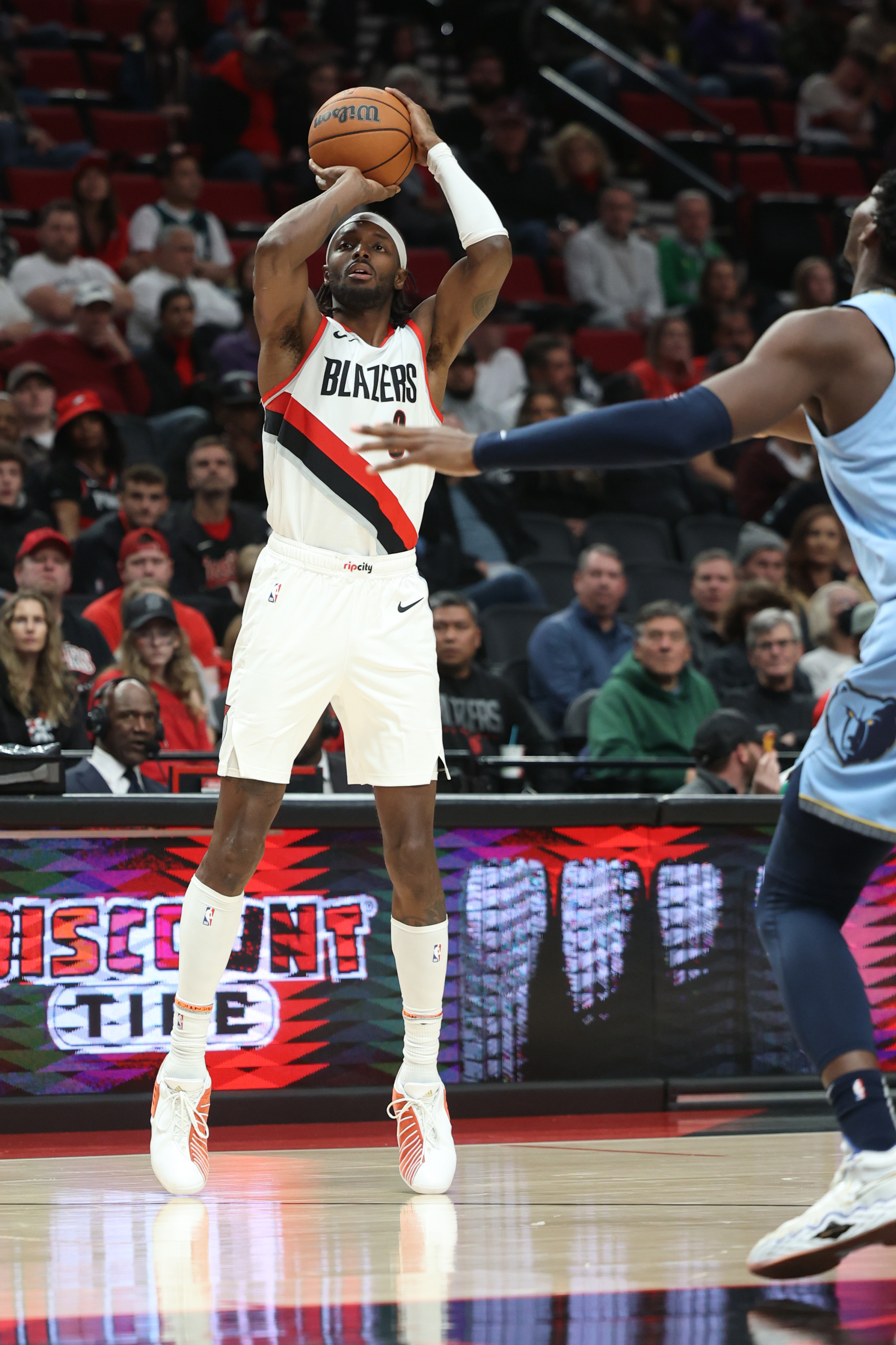 Desmond Bane Nets 30 As Grizzlies Beat Blazers For First Win | Reuters