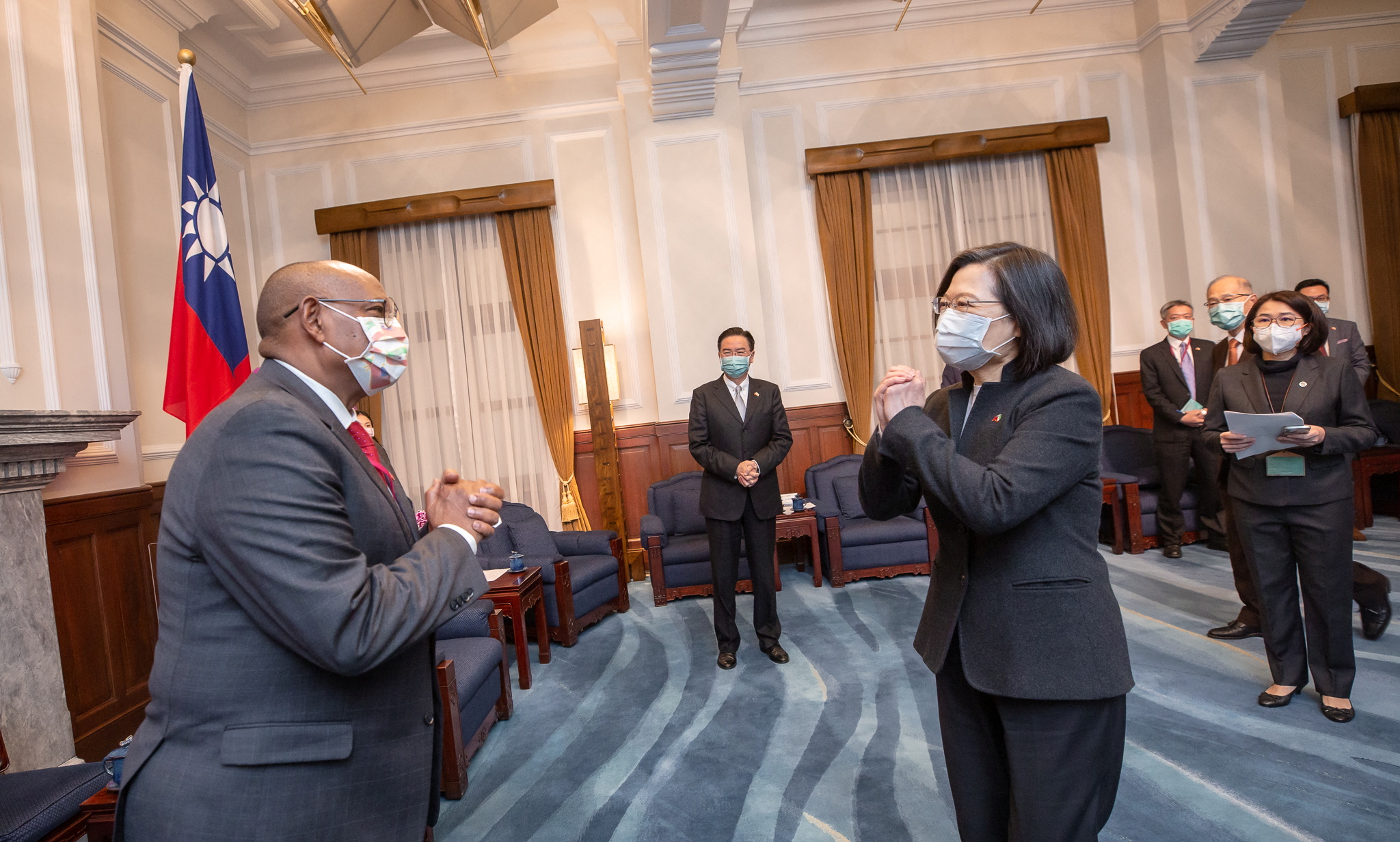 Somaliland Foreign Minister Essa Kayd Mohamoud meets Taiwan President Tsai Ing-wen in Taipei