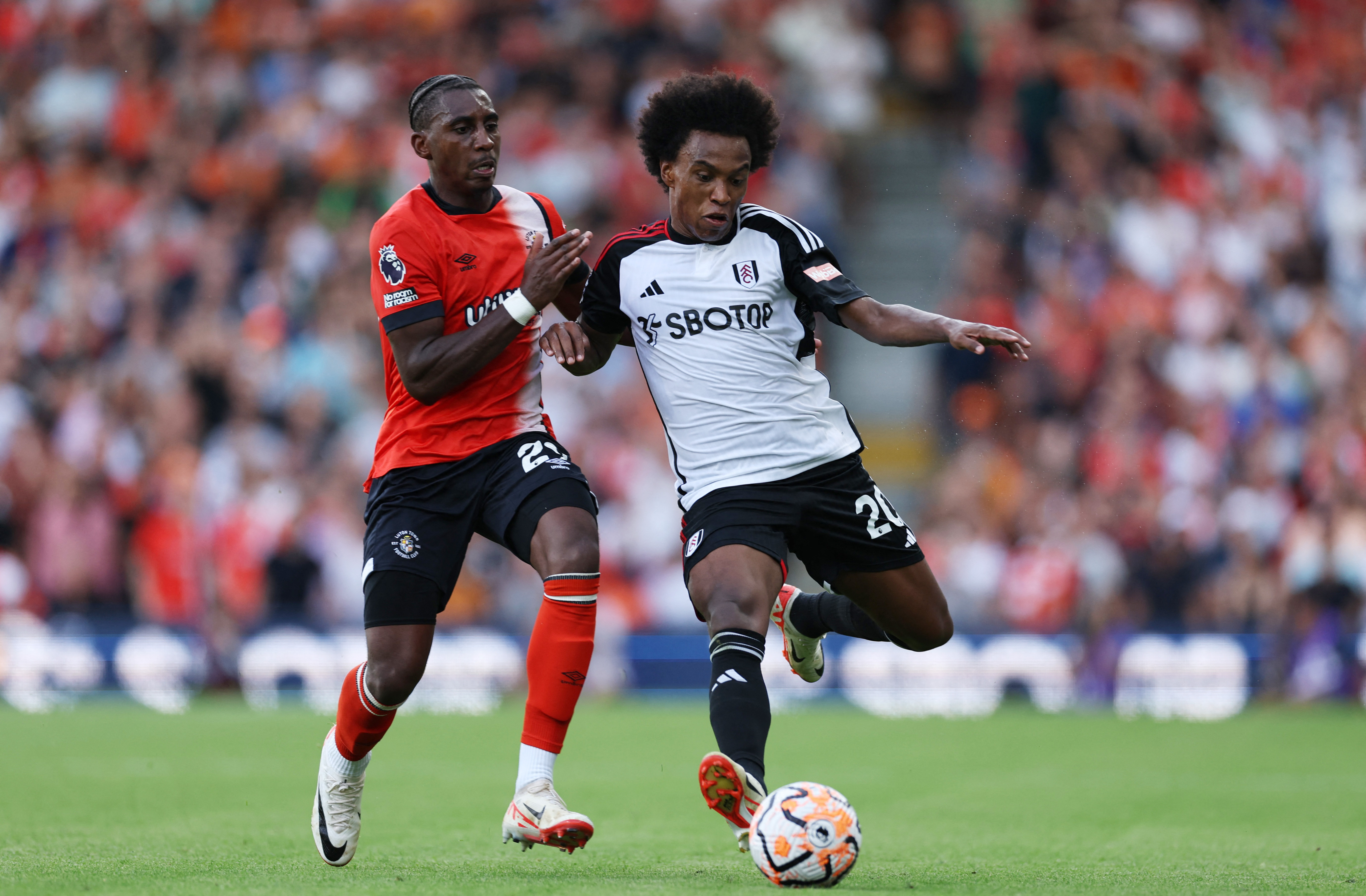 Last-place Luton still waiting for 1st EPL point after loss to Fulham
