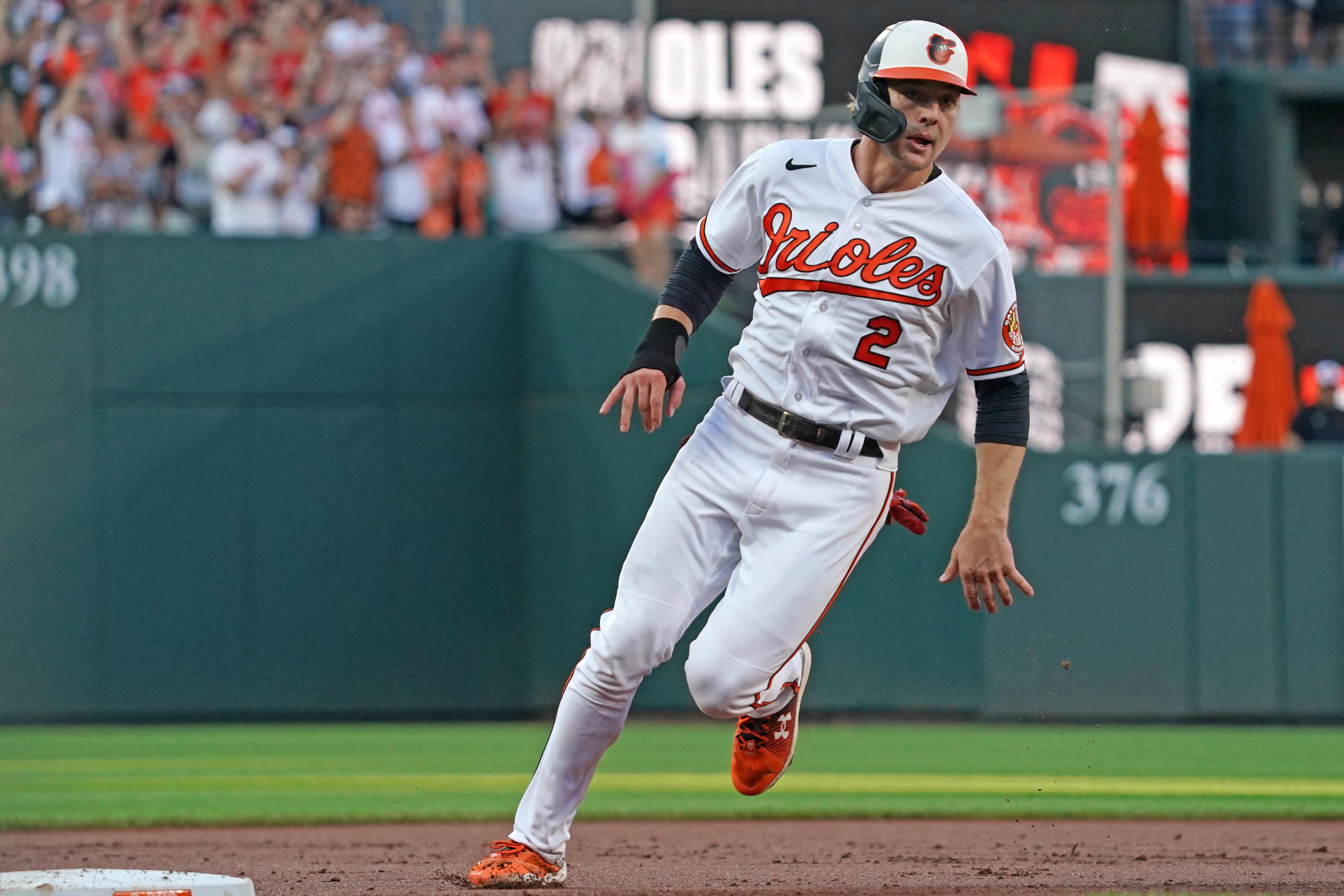 Sacrifice Fly Pushes Orioles Past Yankees in Extra Innings - The New York  Times