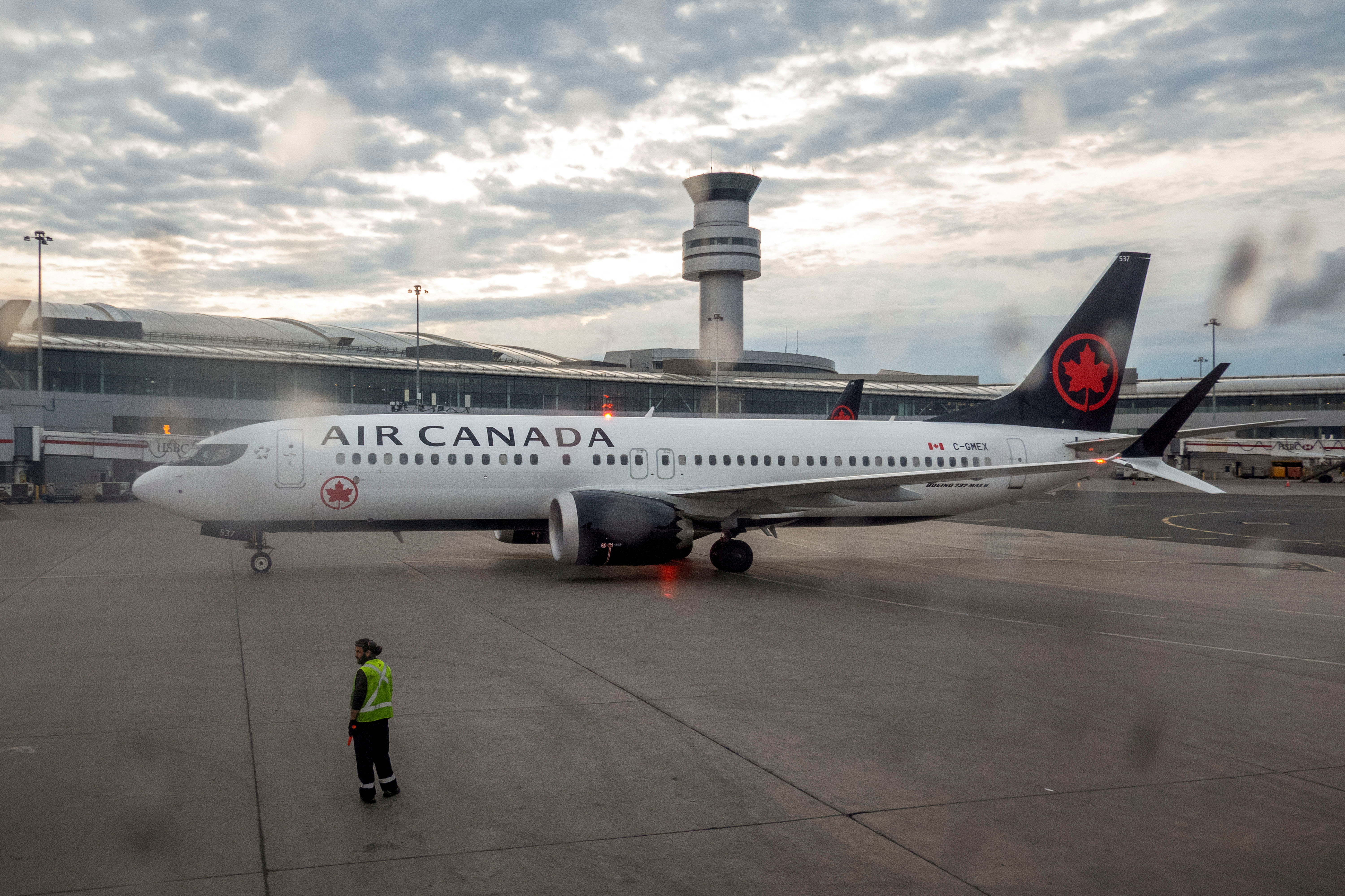 Air Canada planes in Toronto