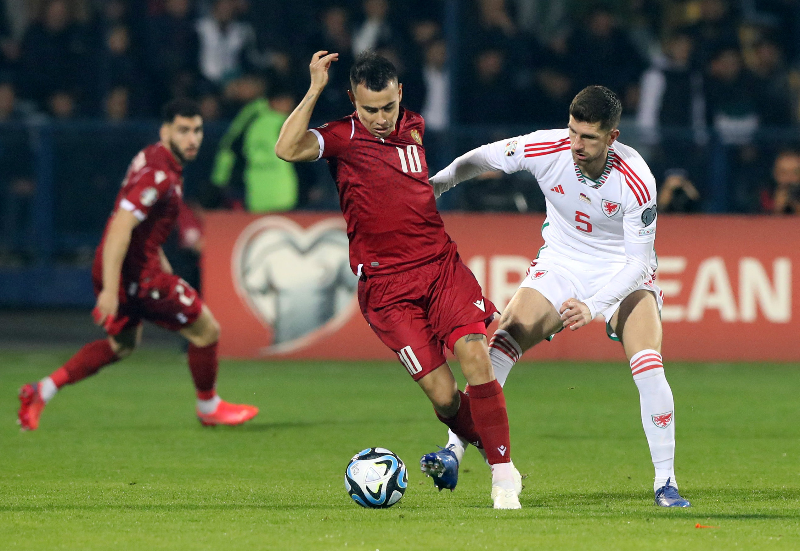 Wales' Euro 2024 qualification hopes hit with draw in Armenia Reuters
