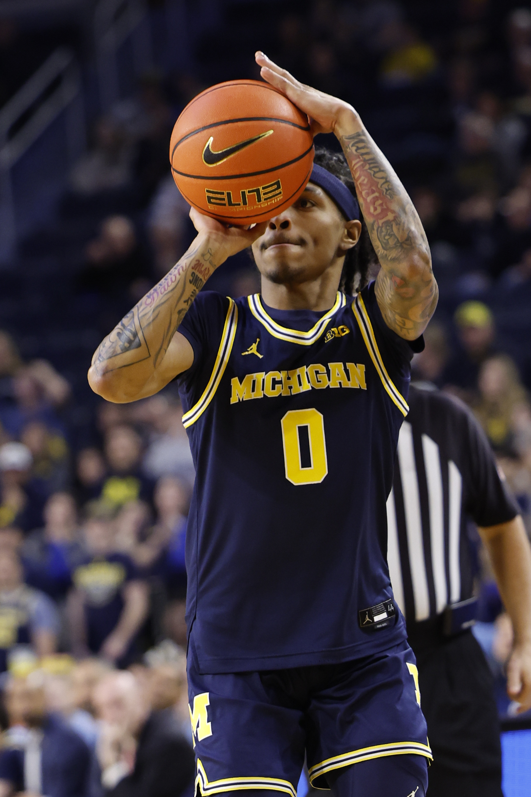 Payton Sandfort powers Iowa past Michigan Reuters