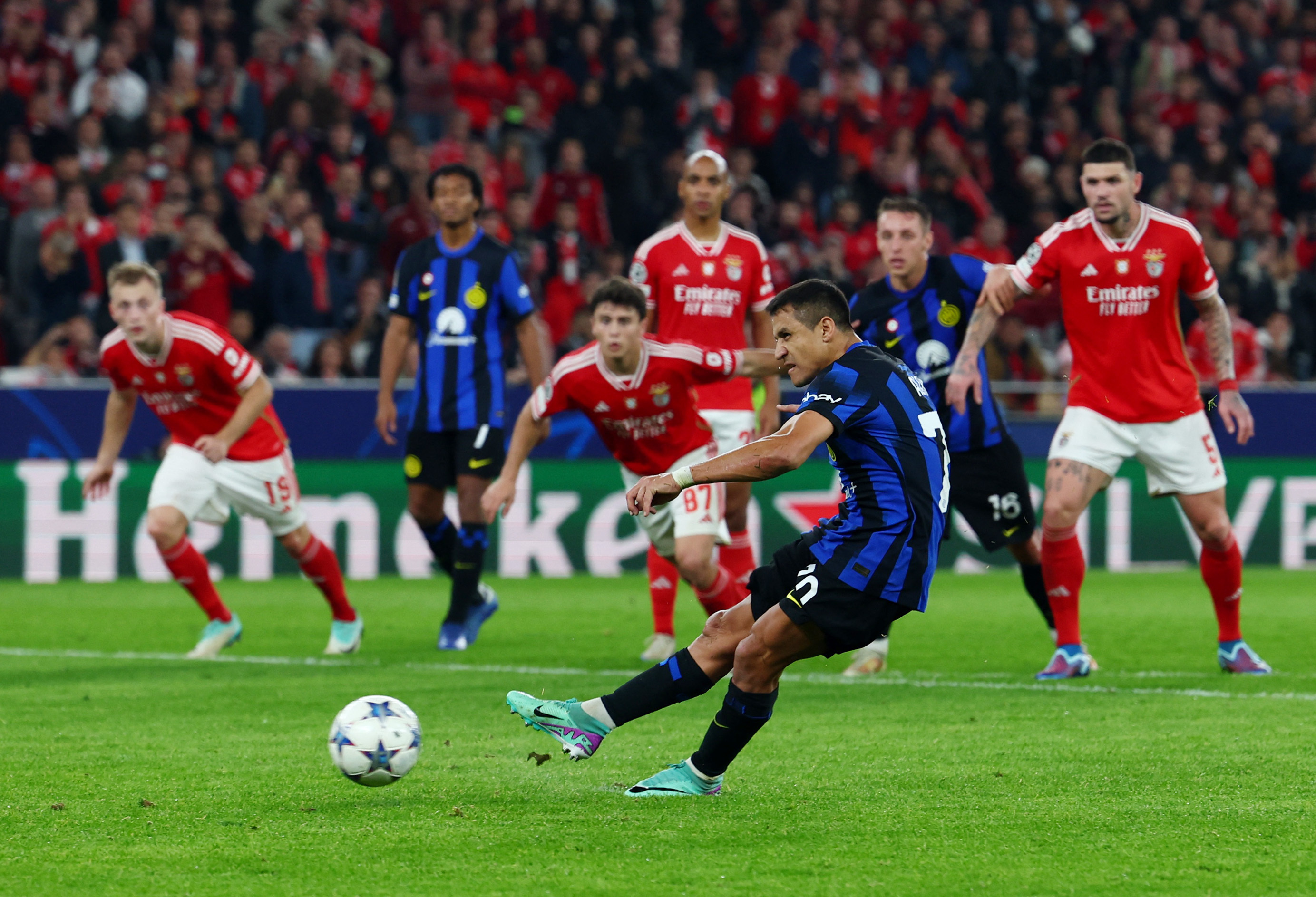 Champions League - Group D - Benfica v Inter Milan