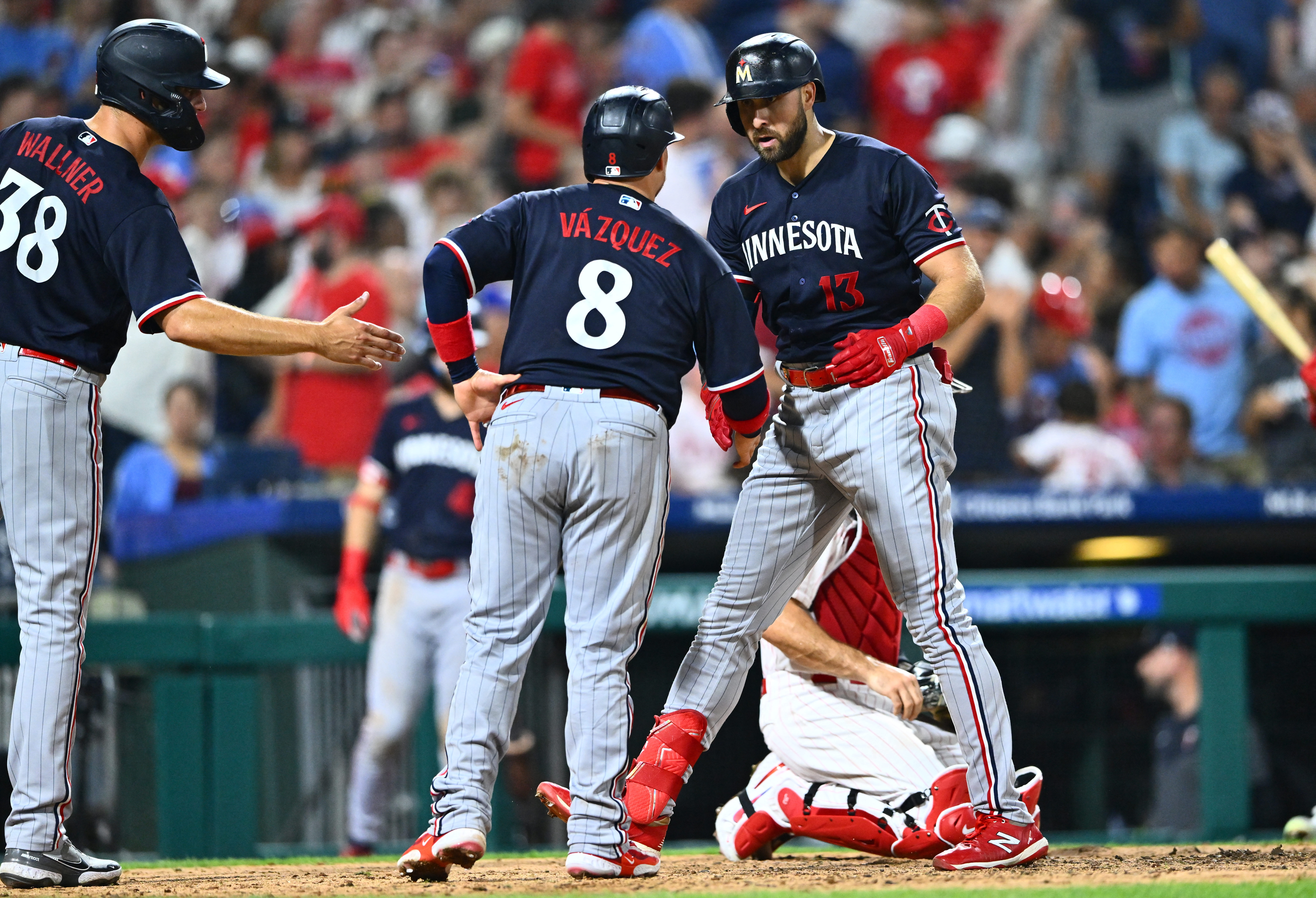 Joey Gallo homers twice, Pablo López throws 6 shutout innings in Twins' 8-1  win over Phillies