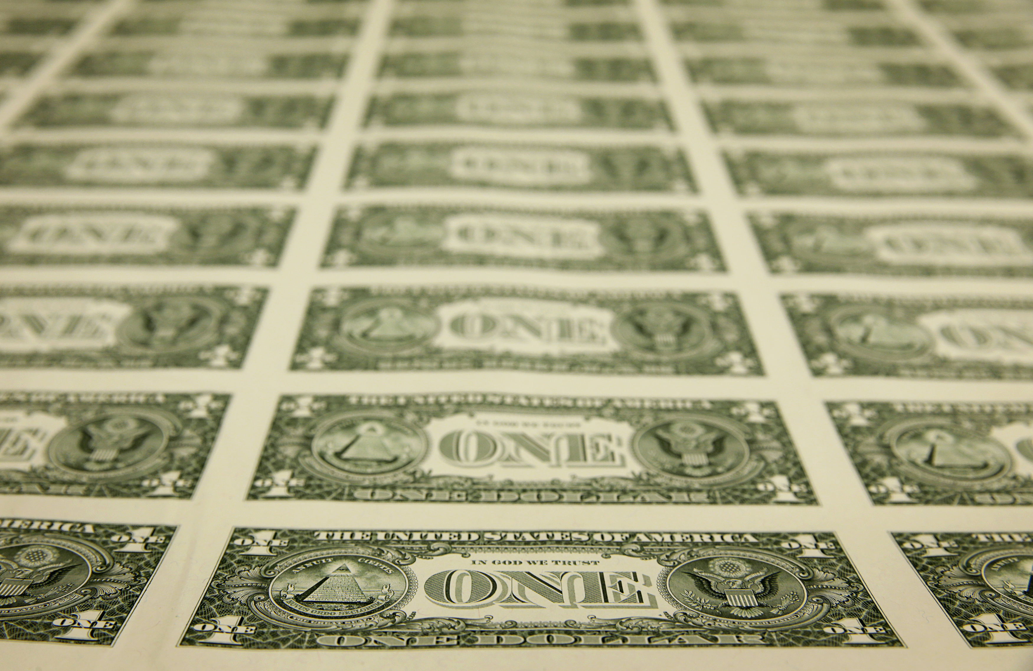 Г долларов в рублях. Доллары для печати. Деньги печать. Печатание долларов. Деньги печатать.