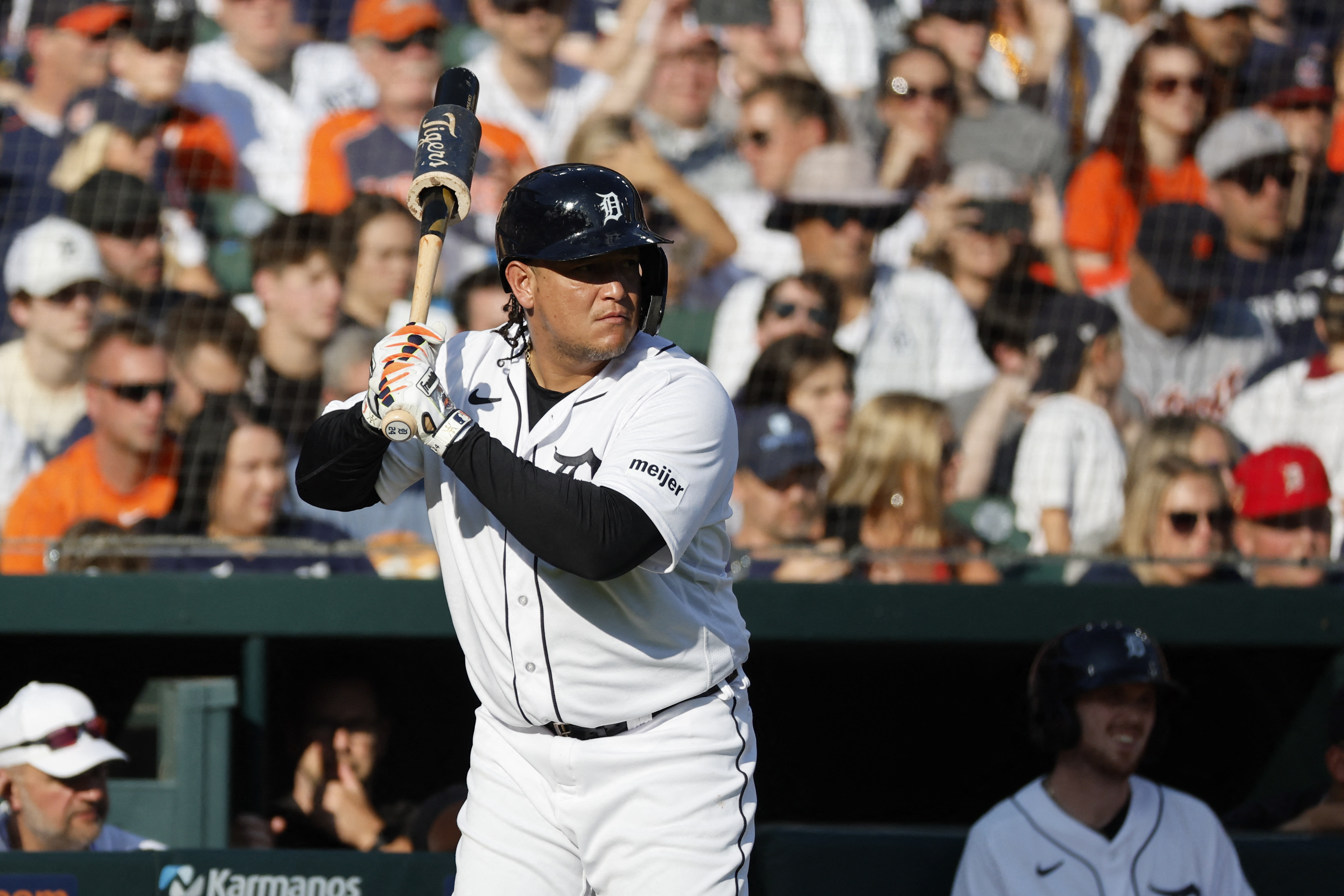 Cabrera's walk-off RBI single lifts Tigers over Guardians 4-3 Detroit News  - Bally Sports