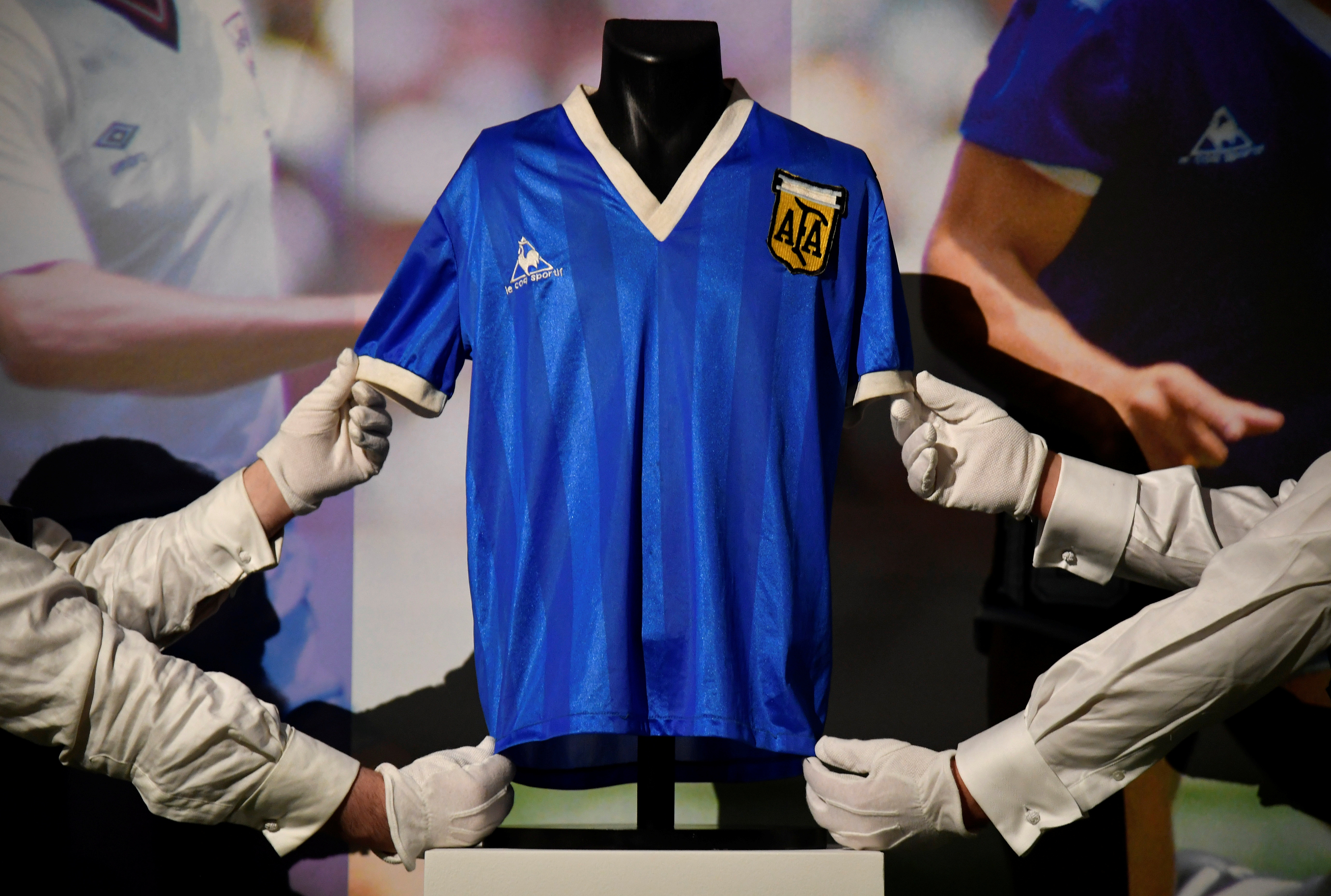 Maradona's 'Hand of shirt headlines Qatar exhibit during World Reuters
