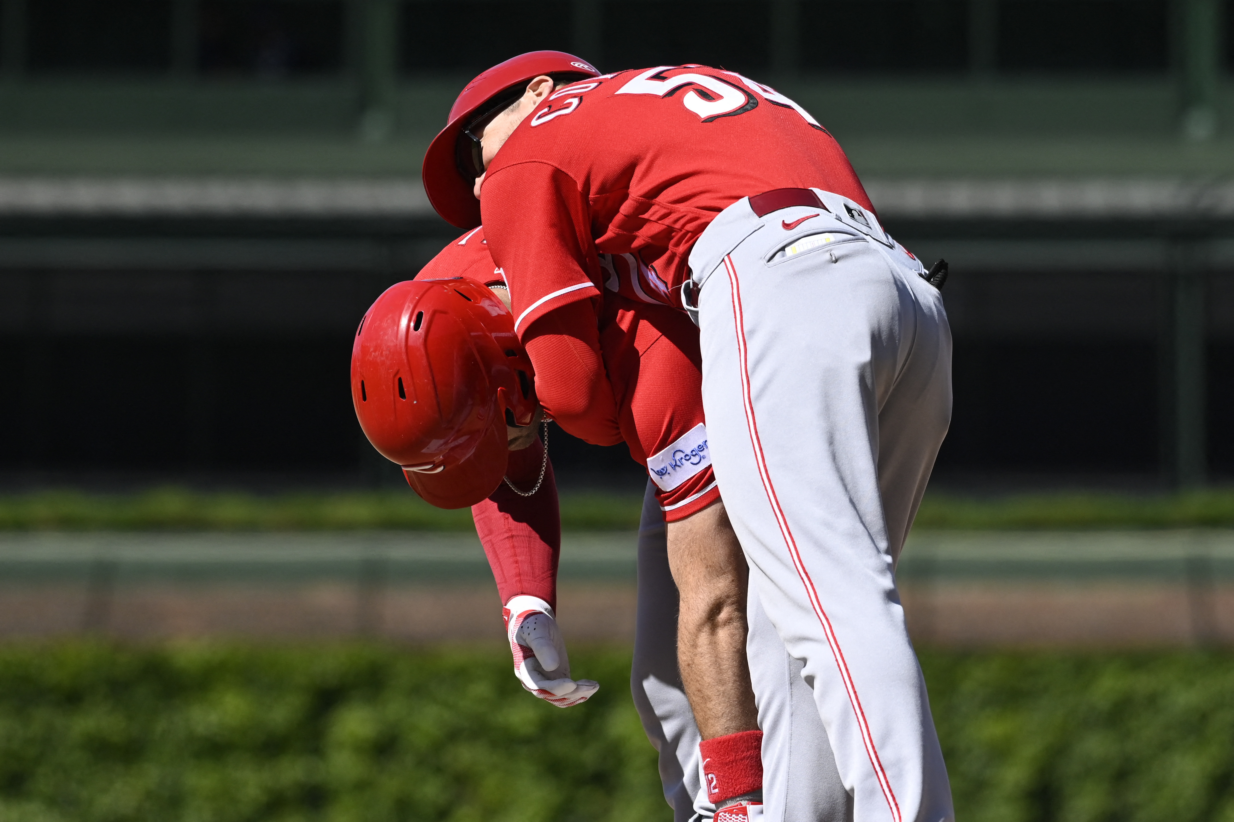 Hunter Greene fires six no-hit innings, Reds trounce Cubs 9-0