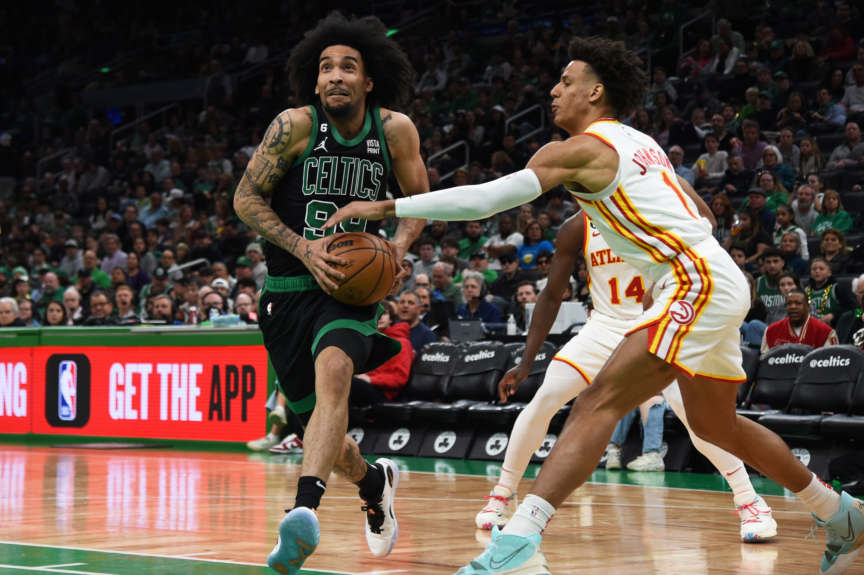 Pritchard leads Celtics past Hawks in regular-season finale