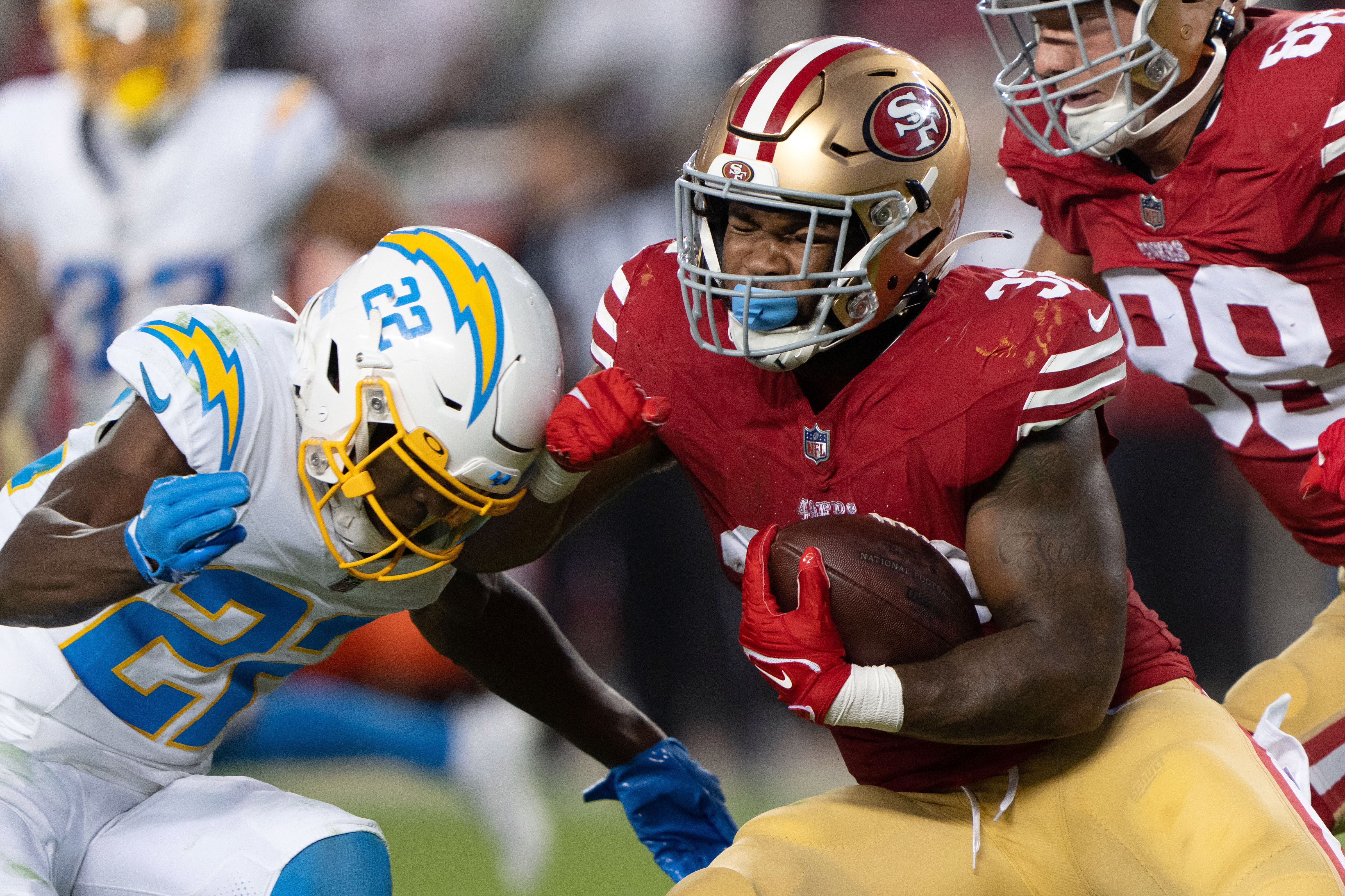 Chargers pile up 267 rushing yards, down 49ers