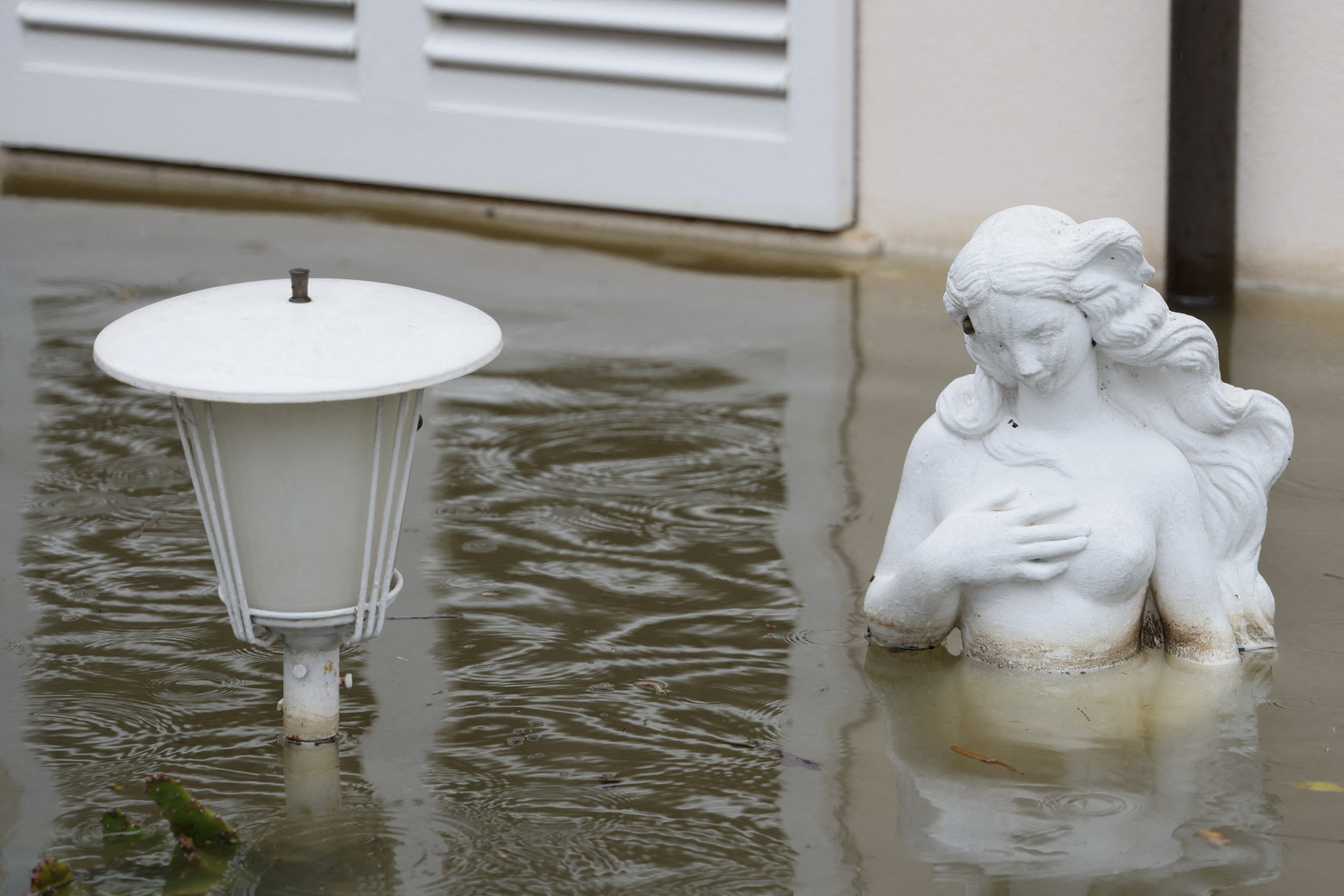 Il governatore dell’Emilia-Romagna in Italia afferma che il terremoto è “lezioni” per aiutare a riprendersi dalle inondazioni