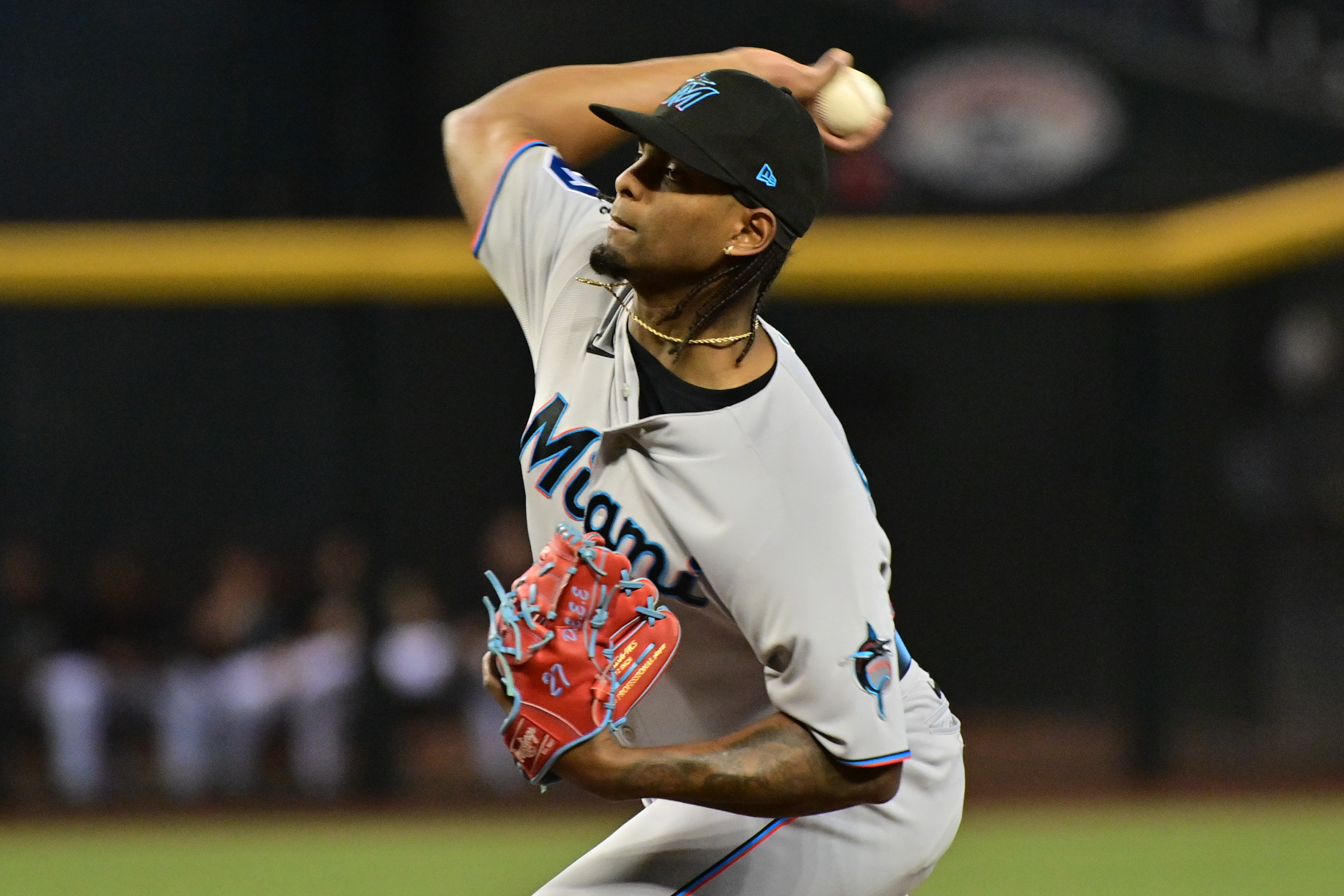 Marlins make MLB history with one-run victory vs. D-backs