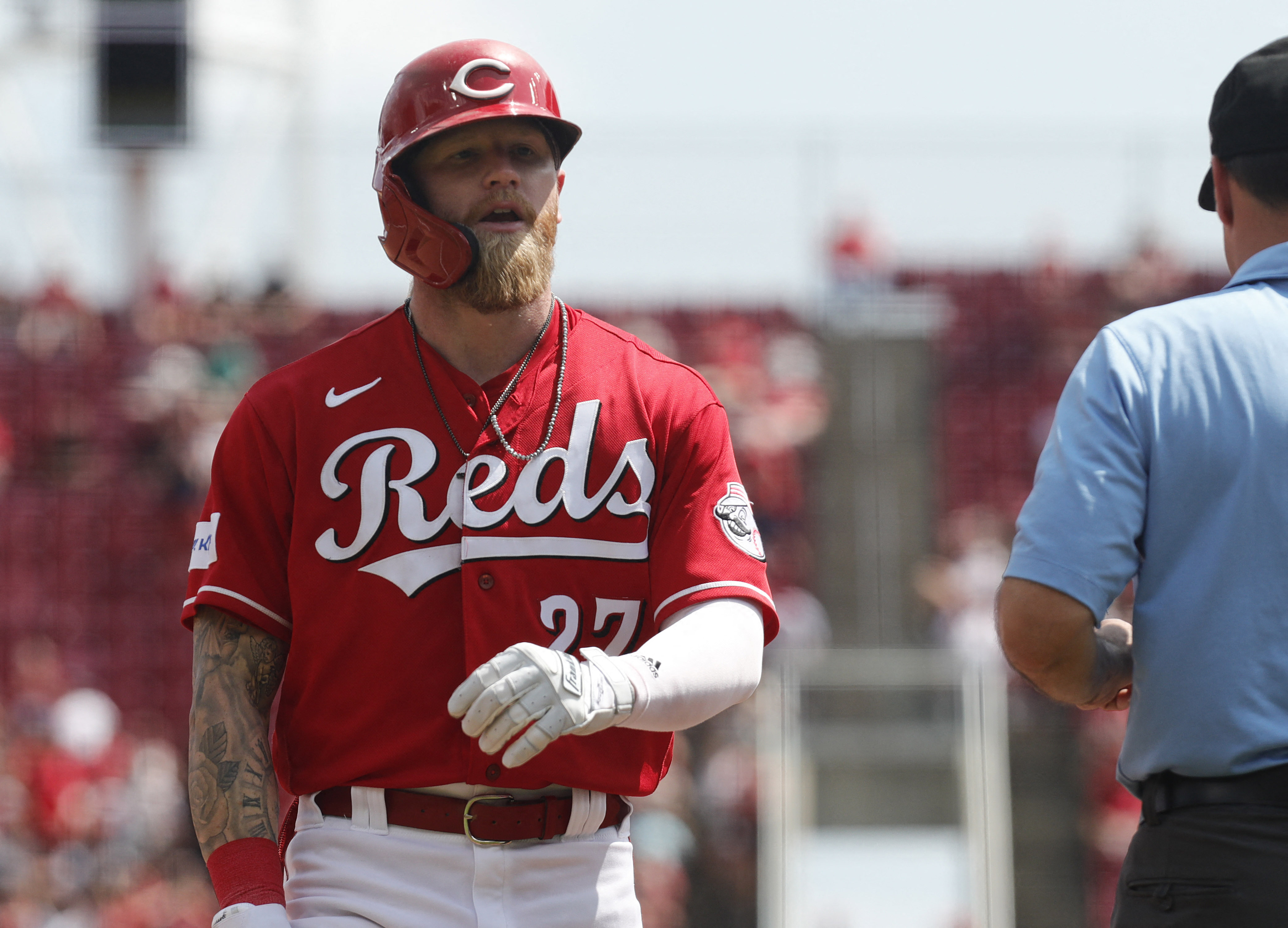 Cincinnati Reds beat Arizona Diamondbacks to win fifth straight game