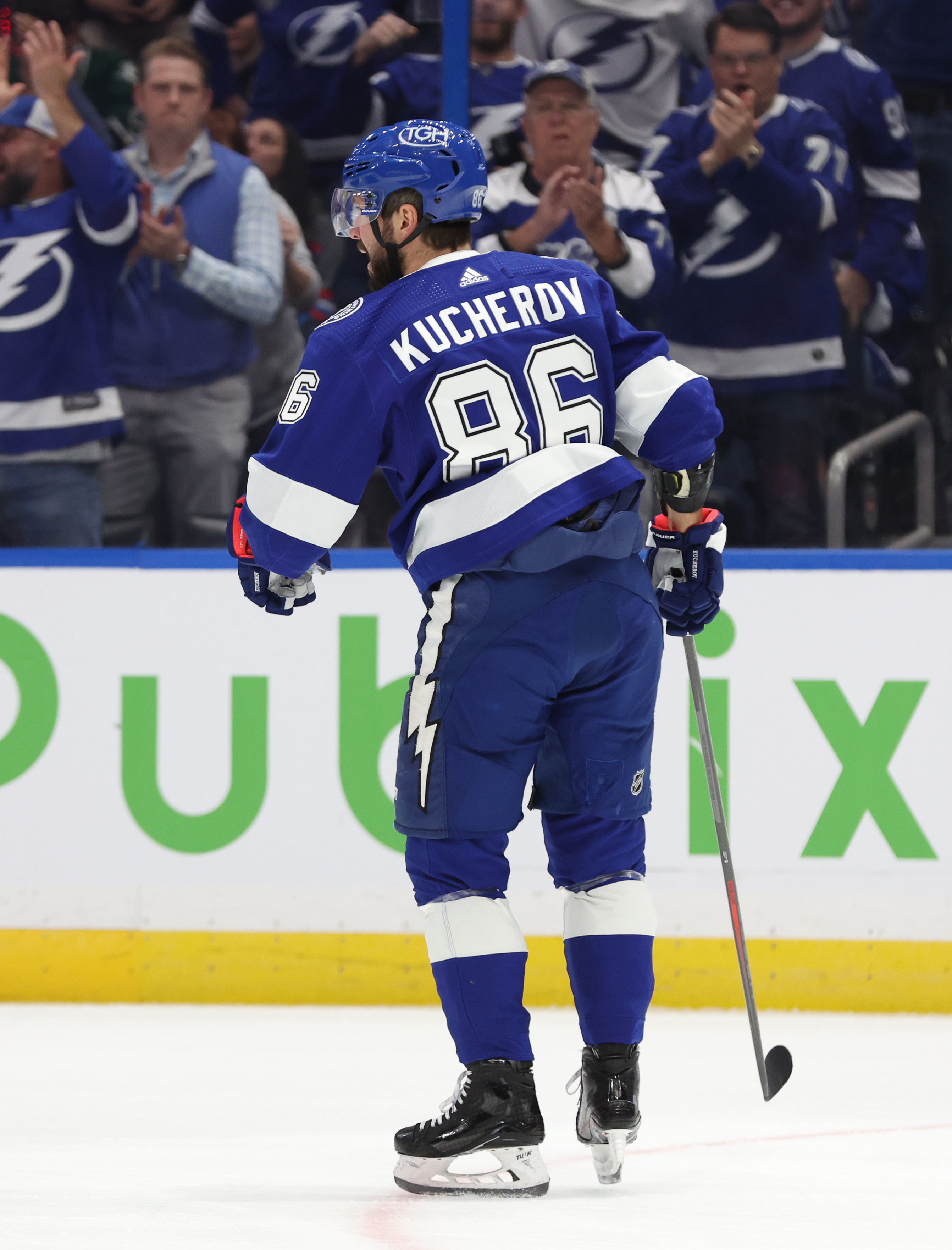 Nikita Kucherov Stays Hot As Lightning Silence Stars | Reuters