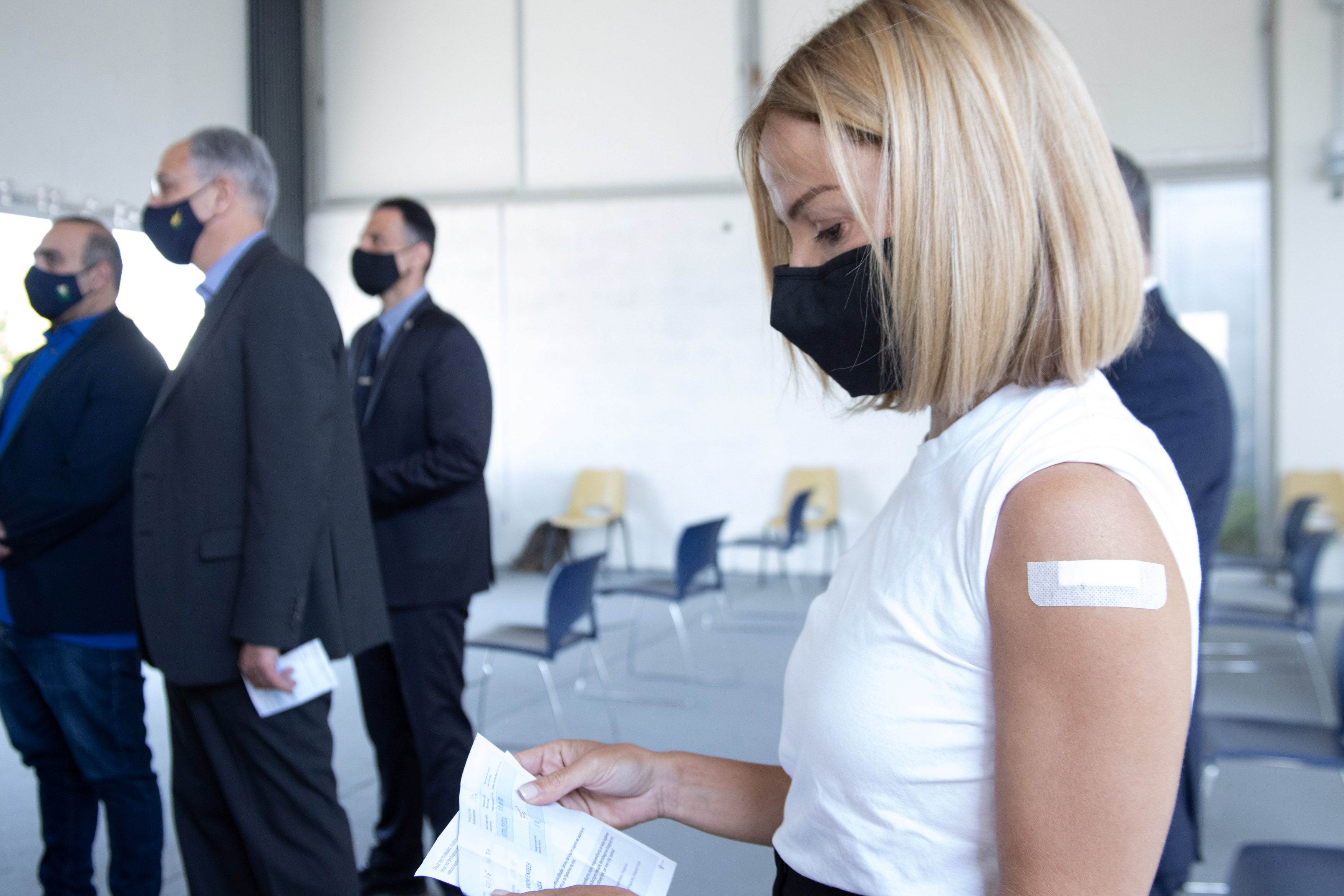 Cyprus S Cabinet All Receive Astrazeneca Shots To Win Over Public Reuters