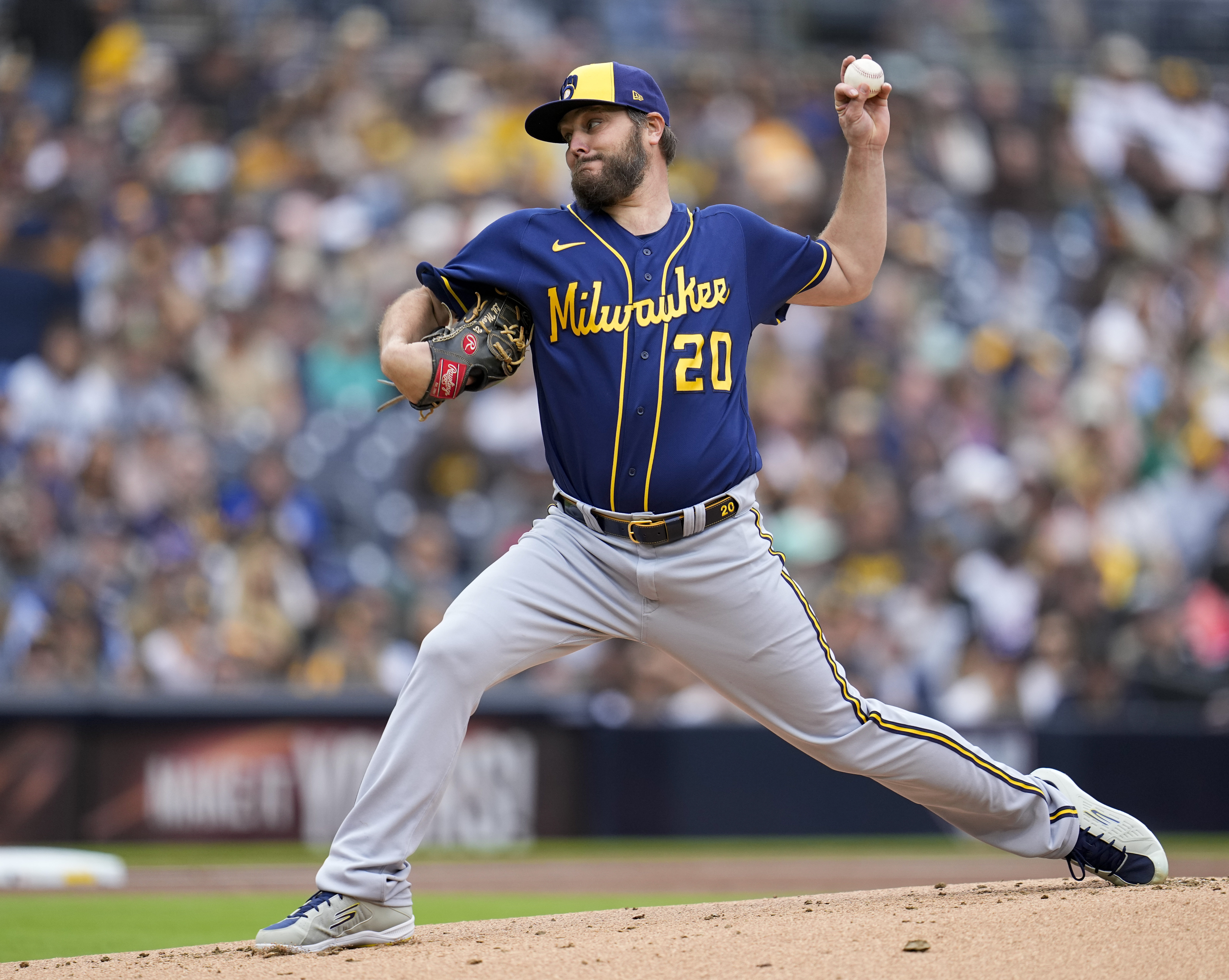 Wade Miley outduels Yu Darvish, Brewers top Padres 1-0