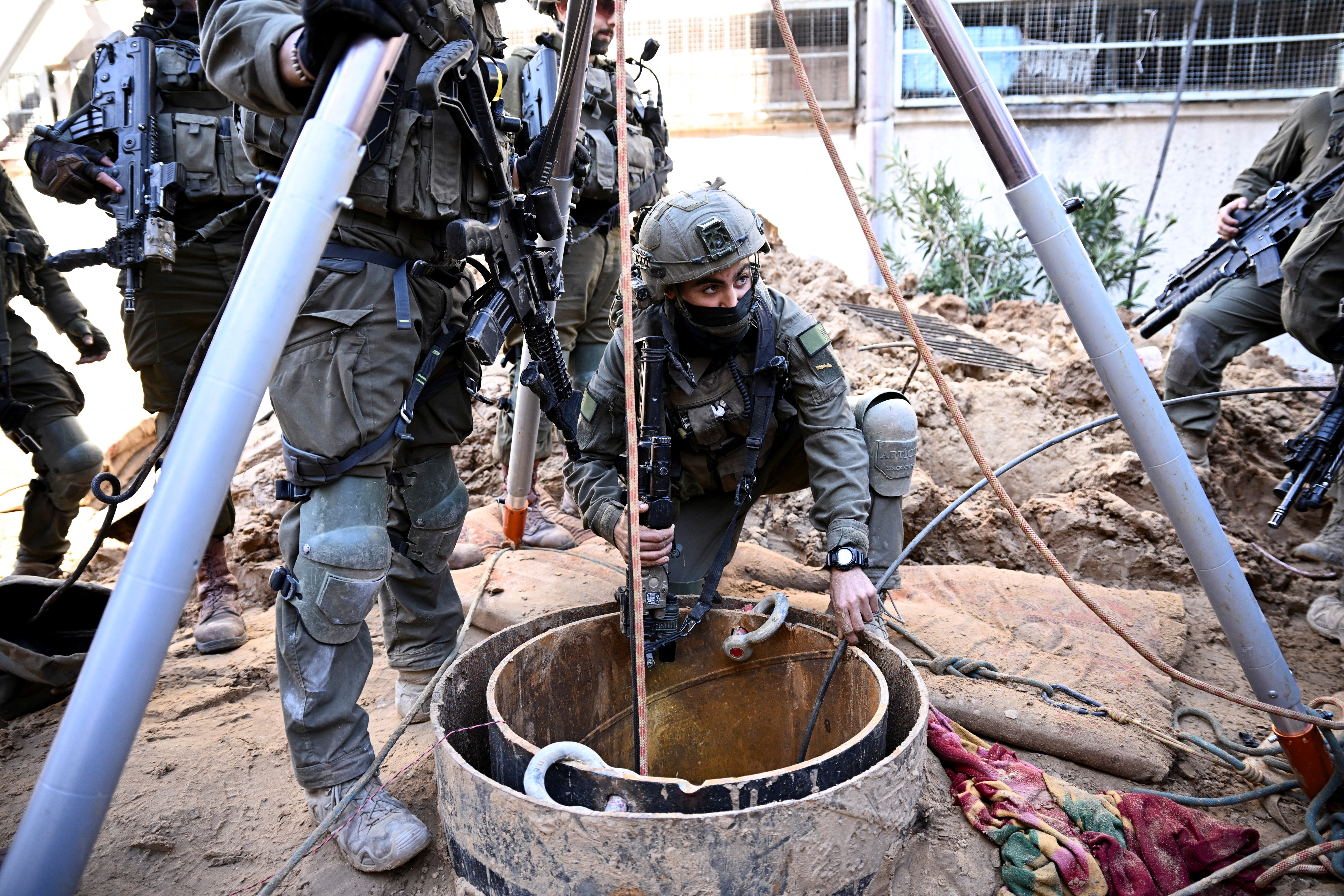 ガザ国連施設地下にトンネル、イスラエル軍「ハマス指揮所」と主張