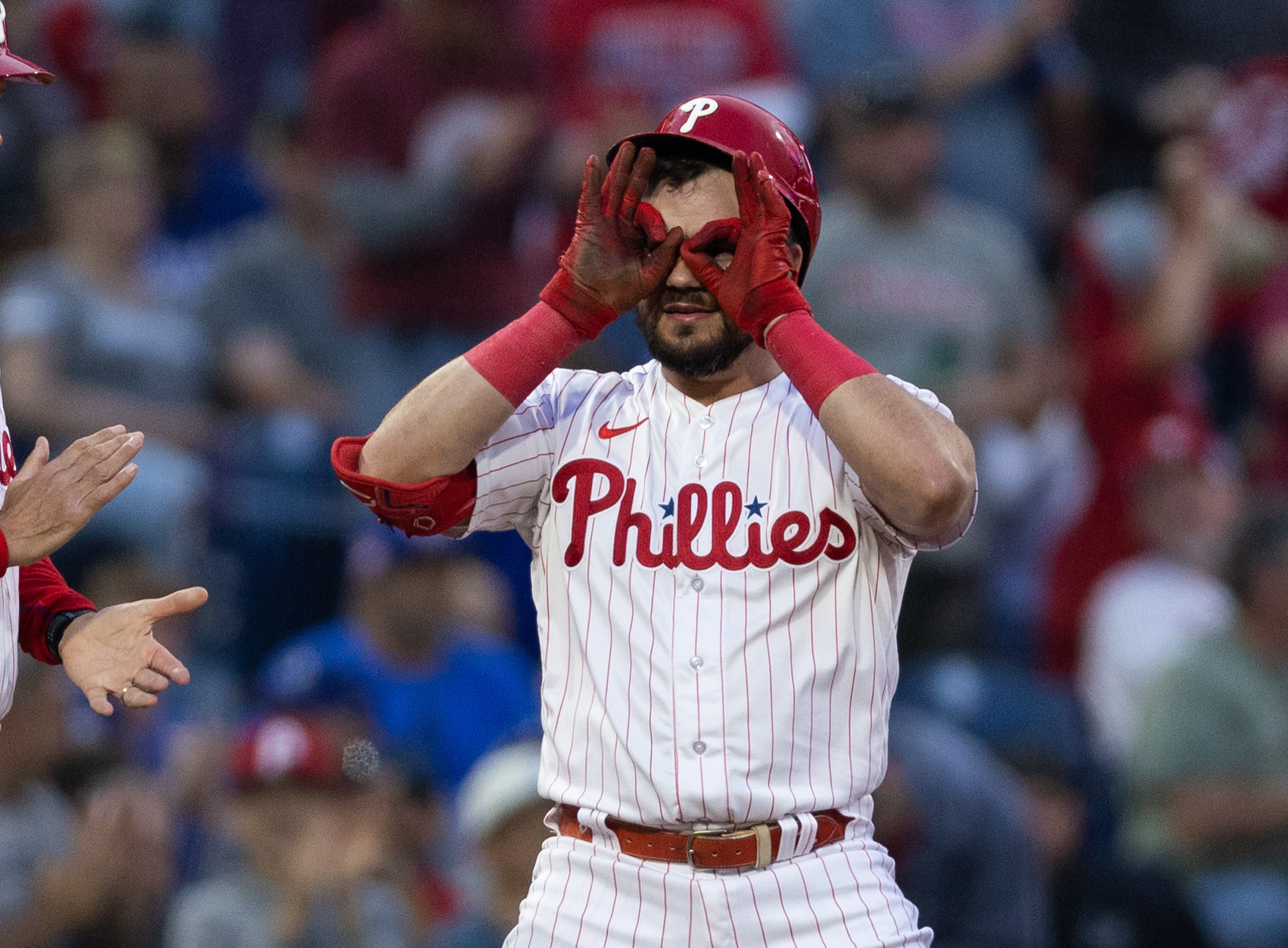 Phillies' Kyle Schwarber Finishes Off Dodgers With HR In Ninth | Reuters