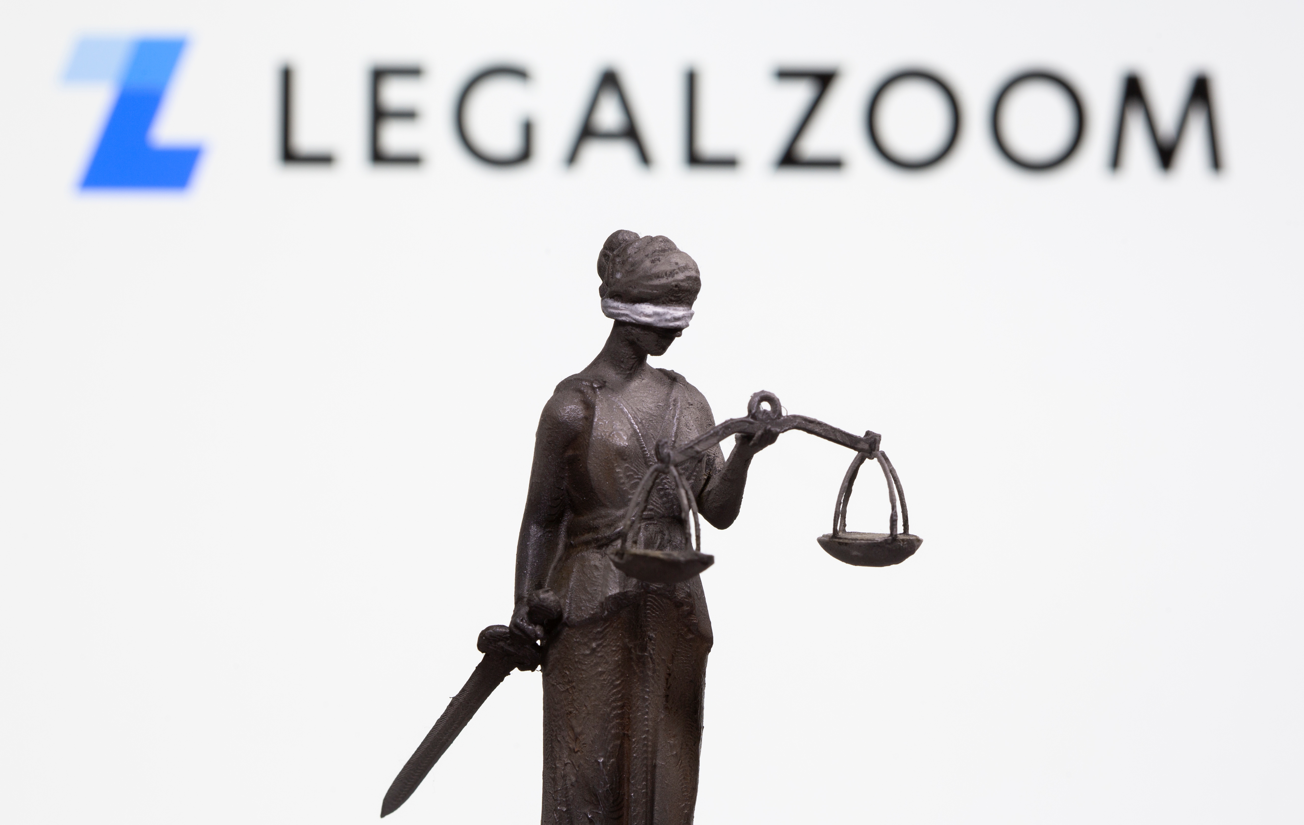 Legalzoom logo illustration