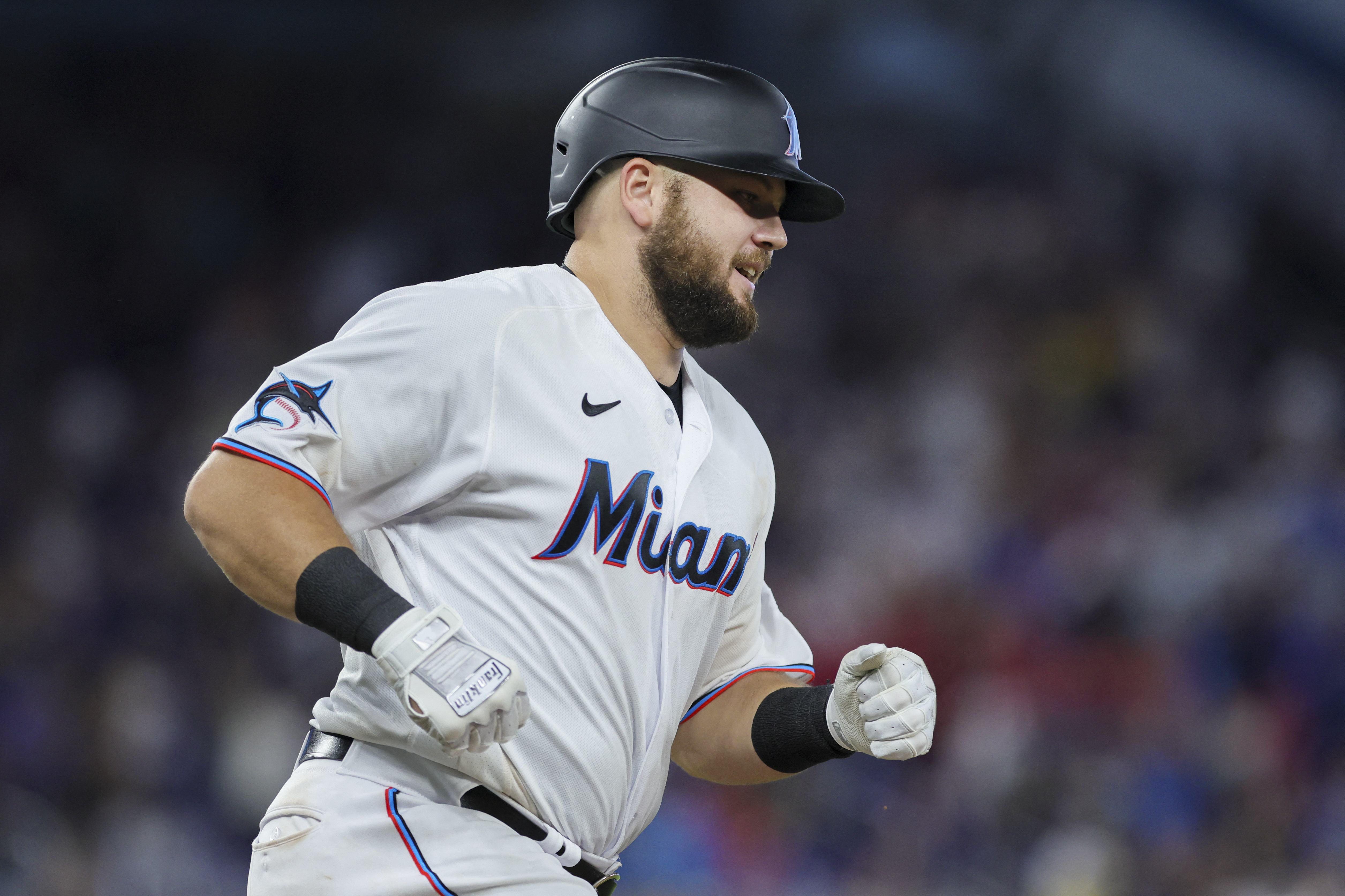 Marlins rally from 7-3 ninth-inning deficit to stun Yankees, win