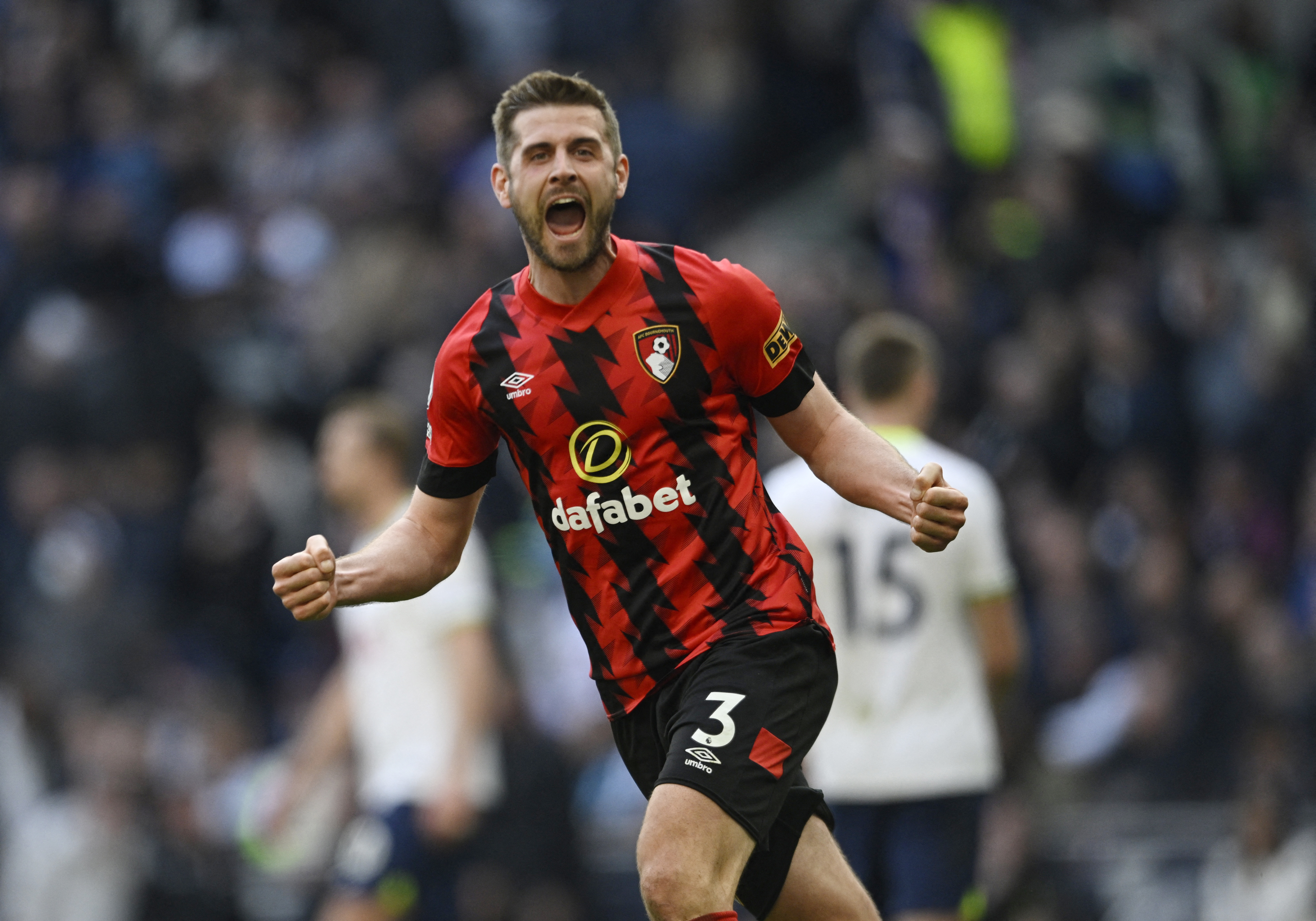 Tottenham blow top-four chance in defeat by Bournemouth