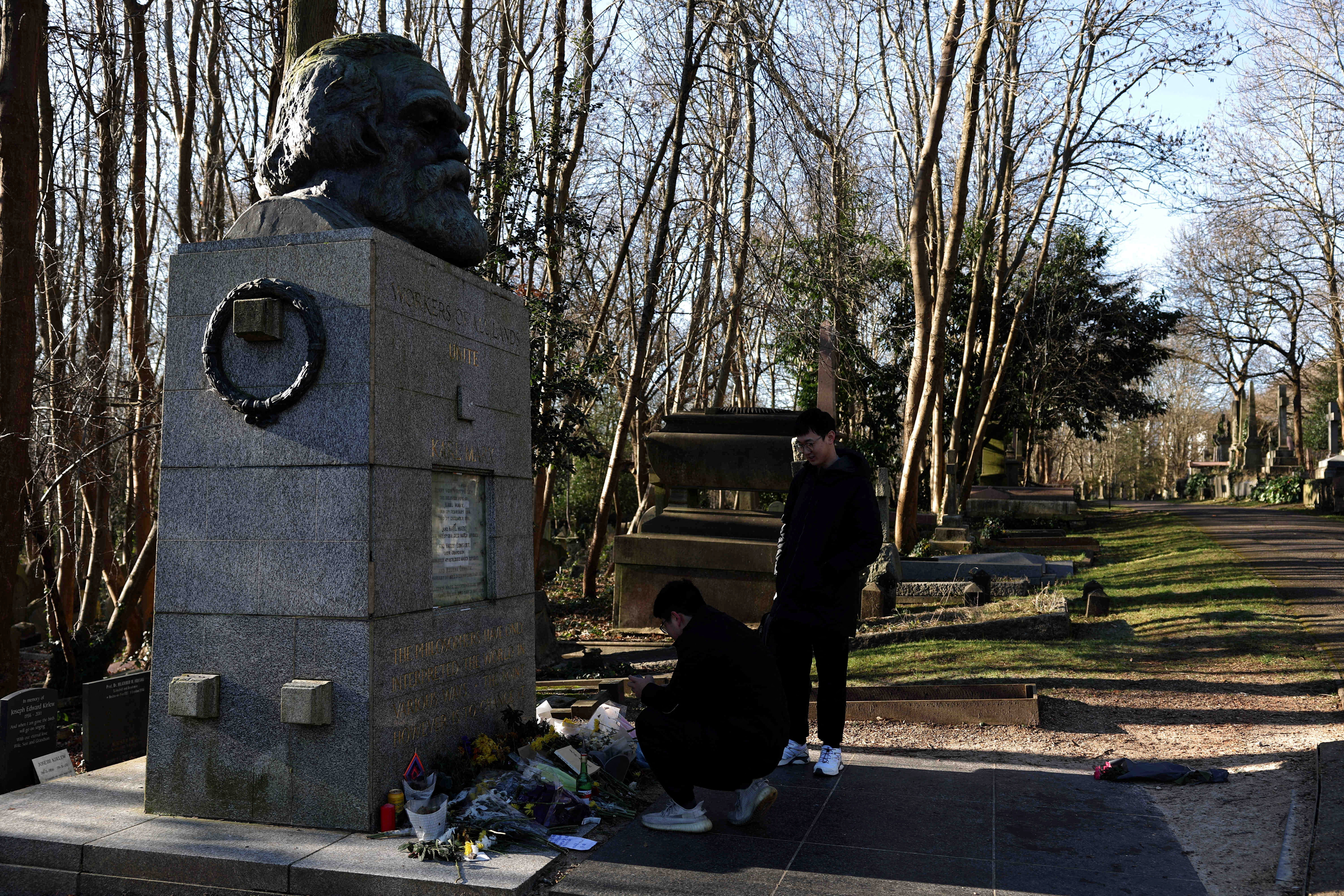 London cemetery of Karl Marx launches grave renewal project