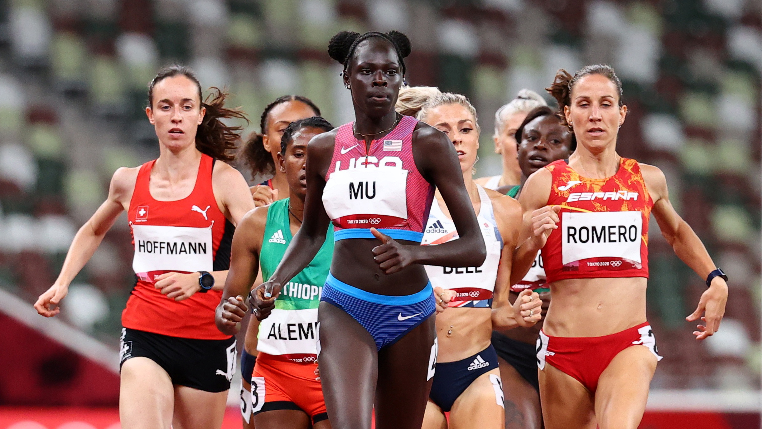 Athletics-America's Mu through to 800m final, keeping alive quest