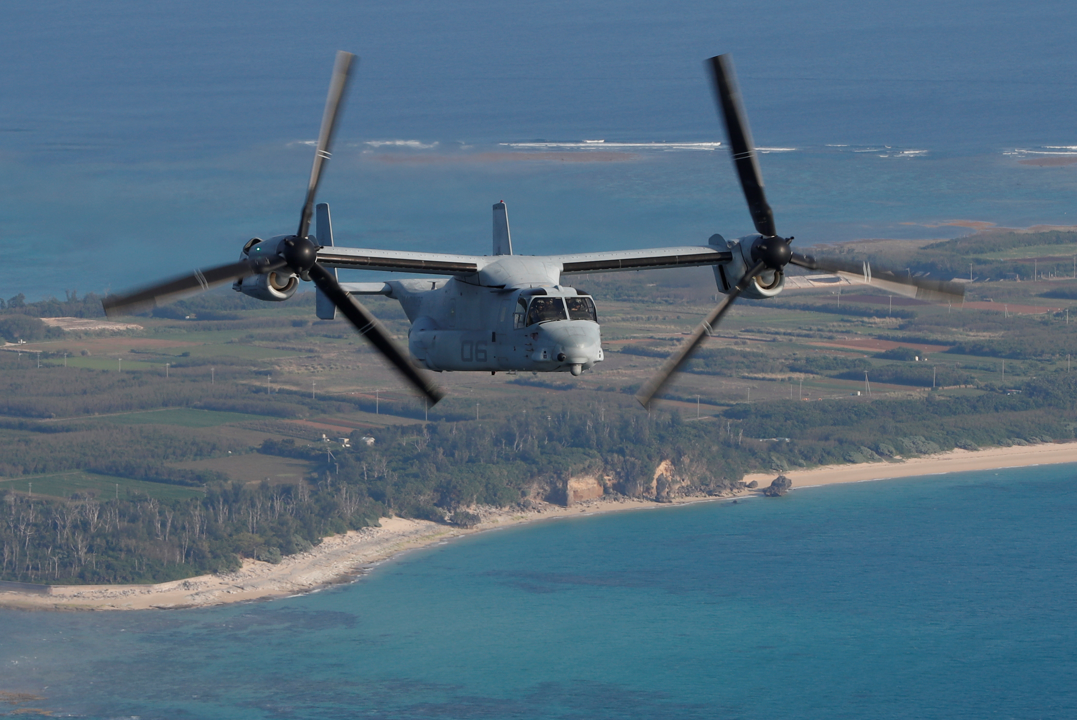 米軍オスプレイ、屋久島沖に墜落 1人死亡 | ロイター