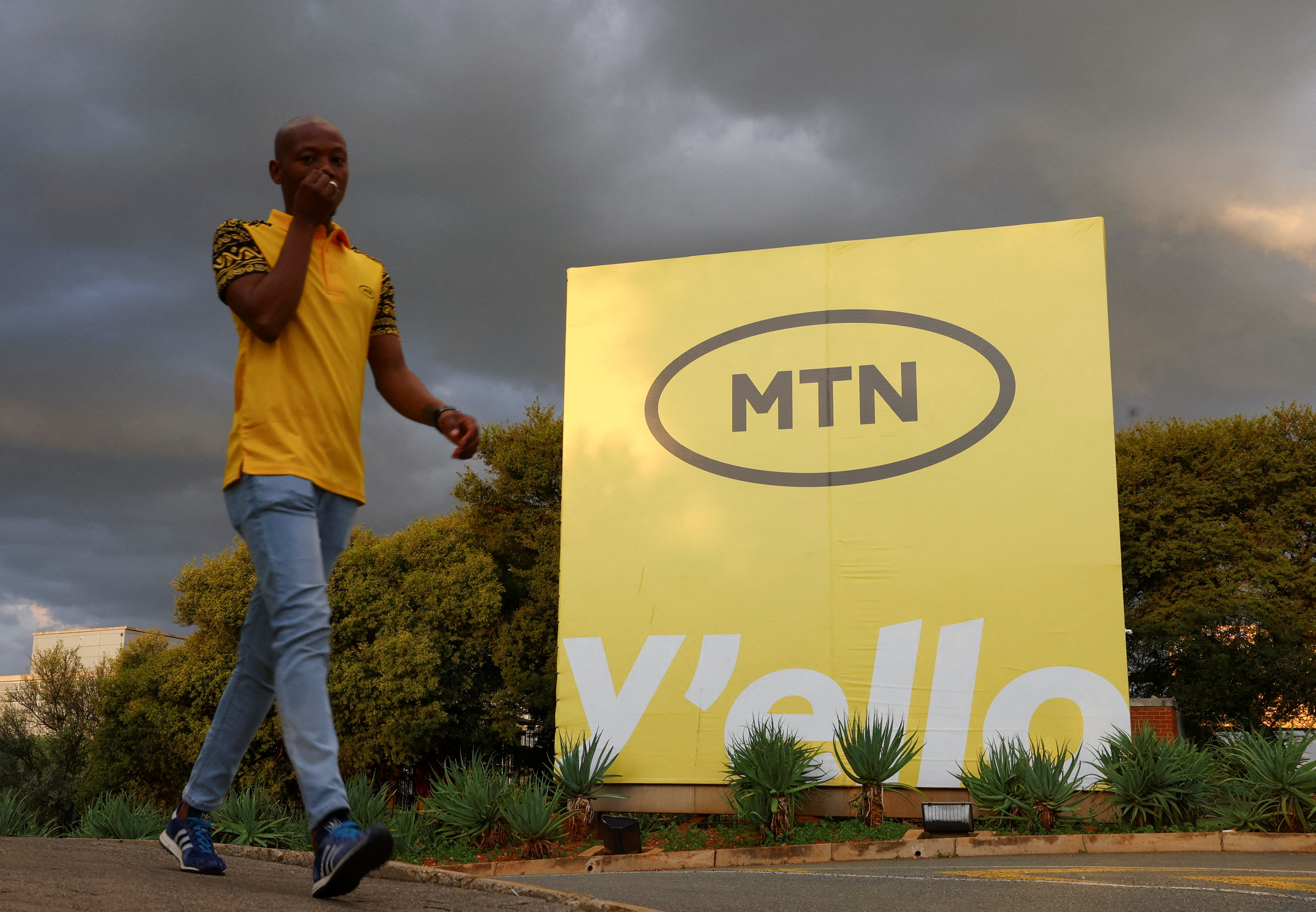 MTN downgrades medium-term margin target for South Africa on power outages