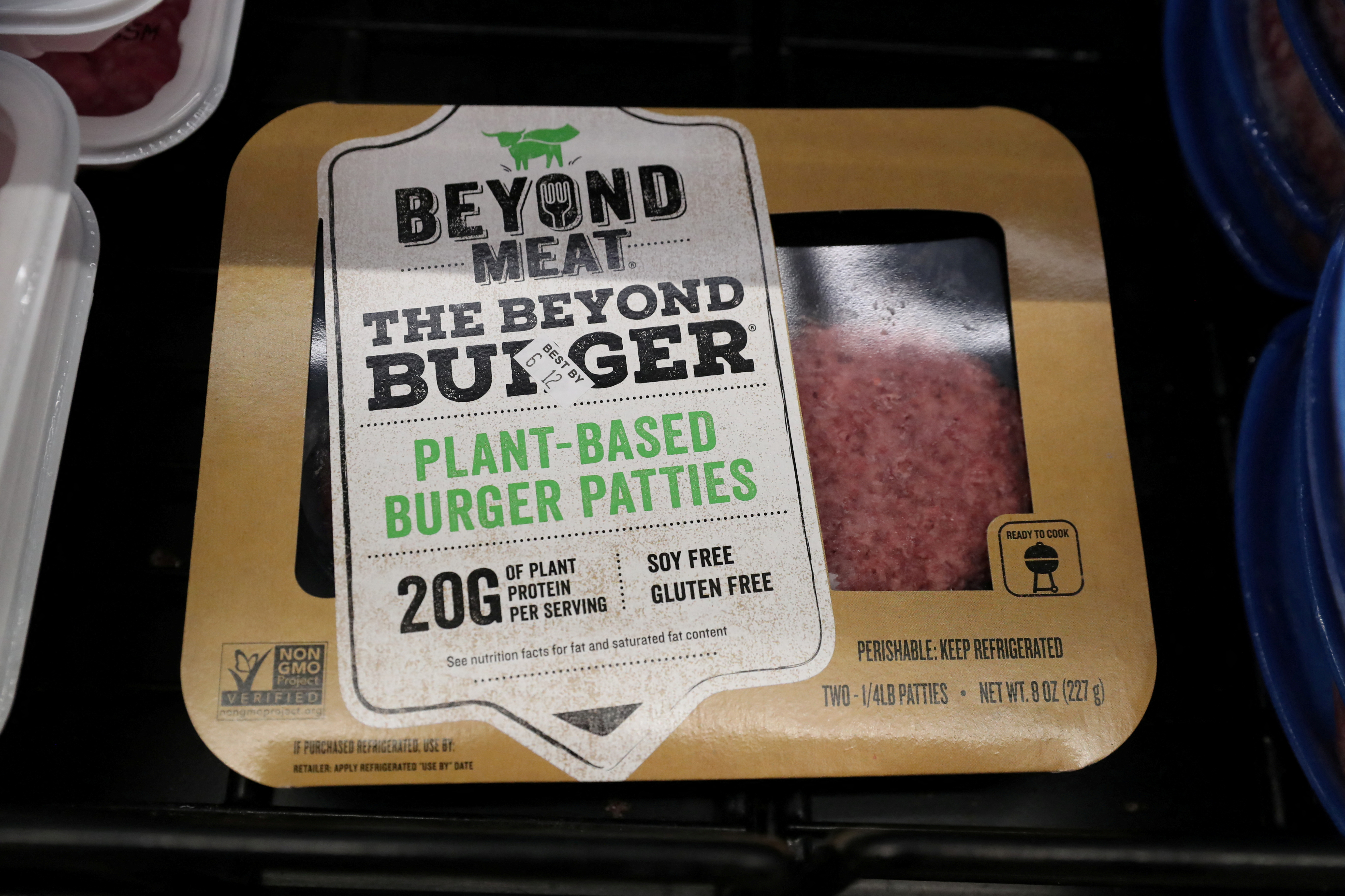 Beyond Meat's new improved burger hits grocery store shelves - Vox