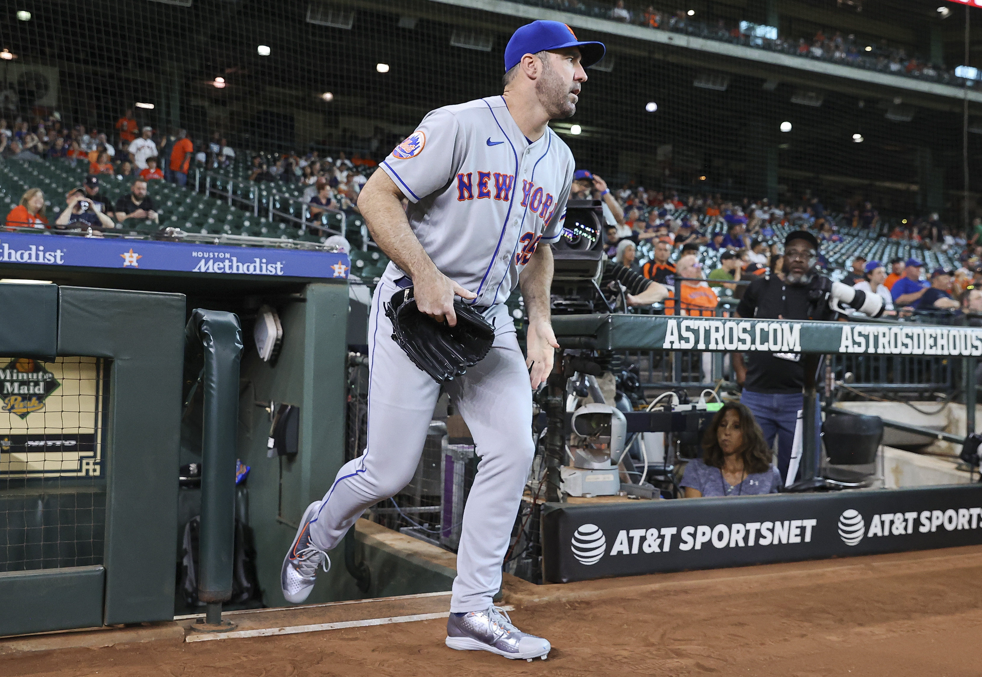 Framber Valdez shuts down Mets as Astros end slide