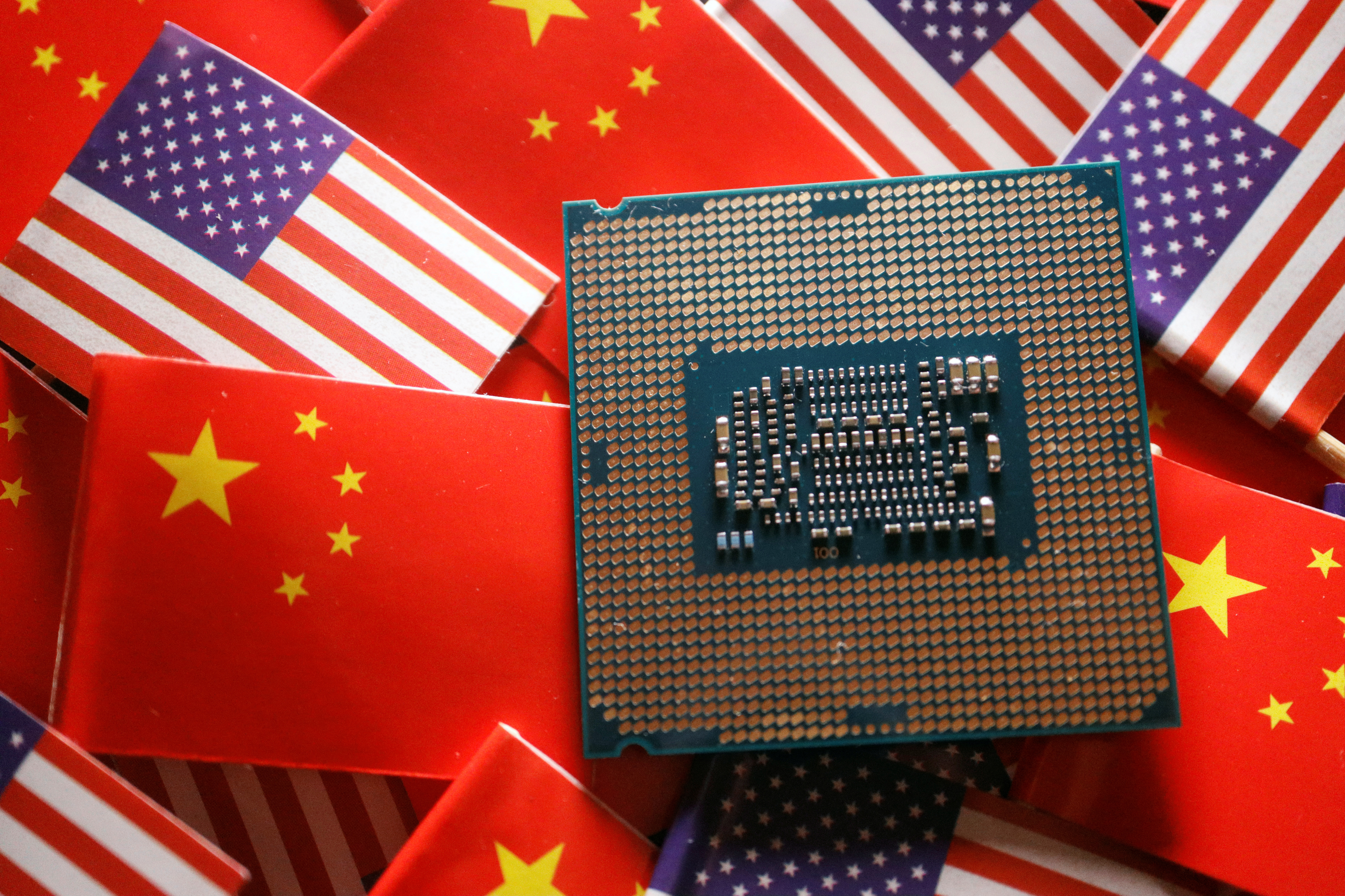 中国、政府使用ＩＴ機器から米国製の半導体やＯＳ排除方針＝ＦＴ
