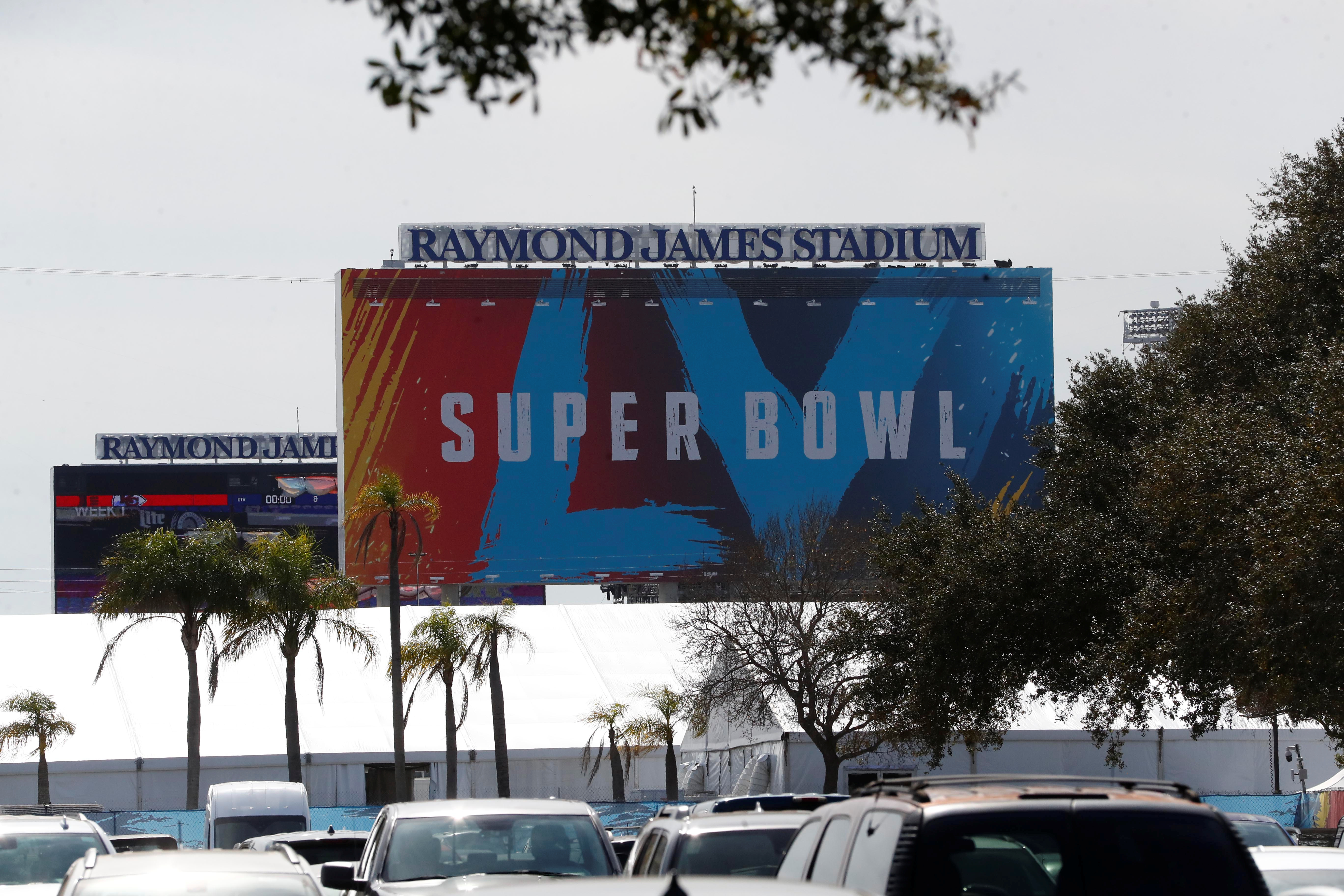 NFL Gives Free Super Bowl Tickets to 7,500 Health Workers