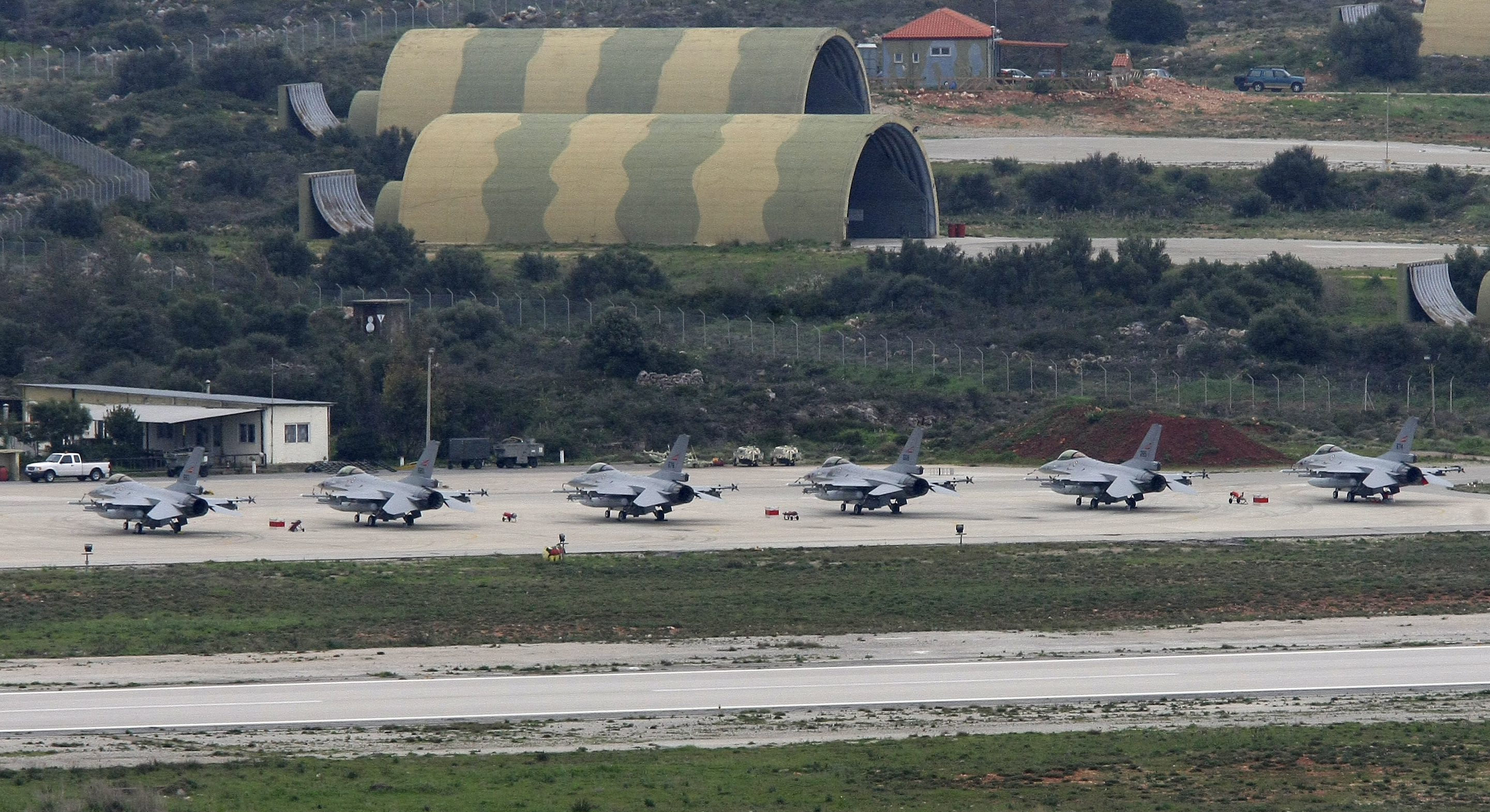 Крупнейшая база нато. Авиабаза Геди Италия. Американская база в Турции Инджирлик. Авиабаза Инджирлик. Военная база США НАТО.