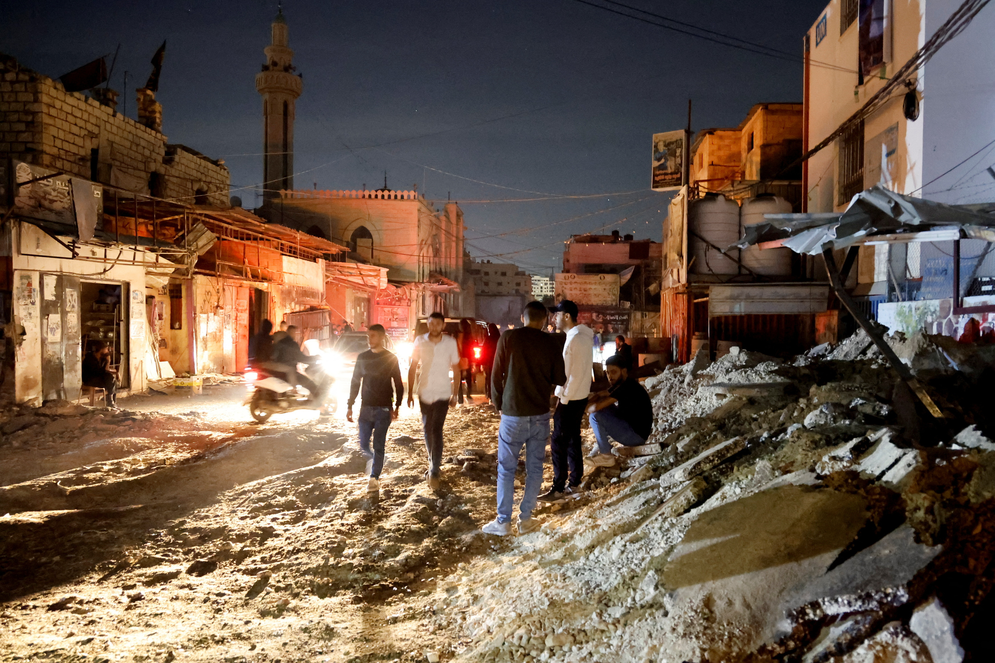 Gazze hastanelerinde büyük dram: Dünya ile irtibat kesildi - Resim : 1