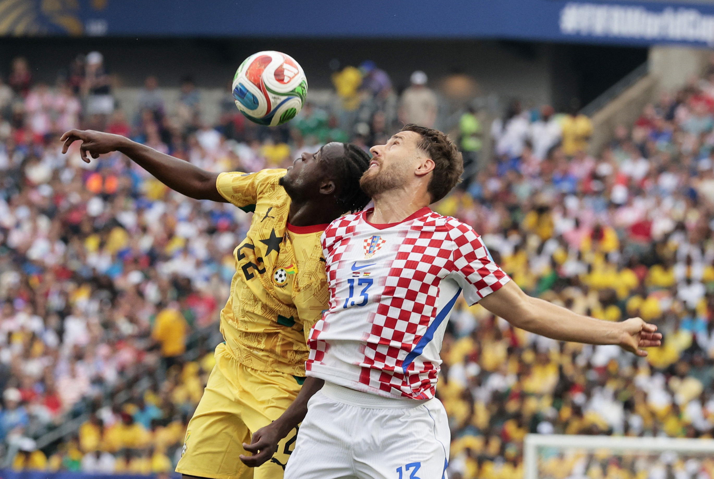 Vlasic header sends Croatia into World Cup knockouts with 2-1 win