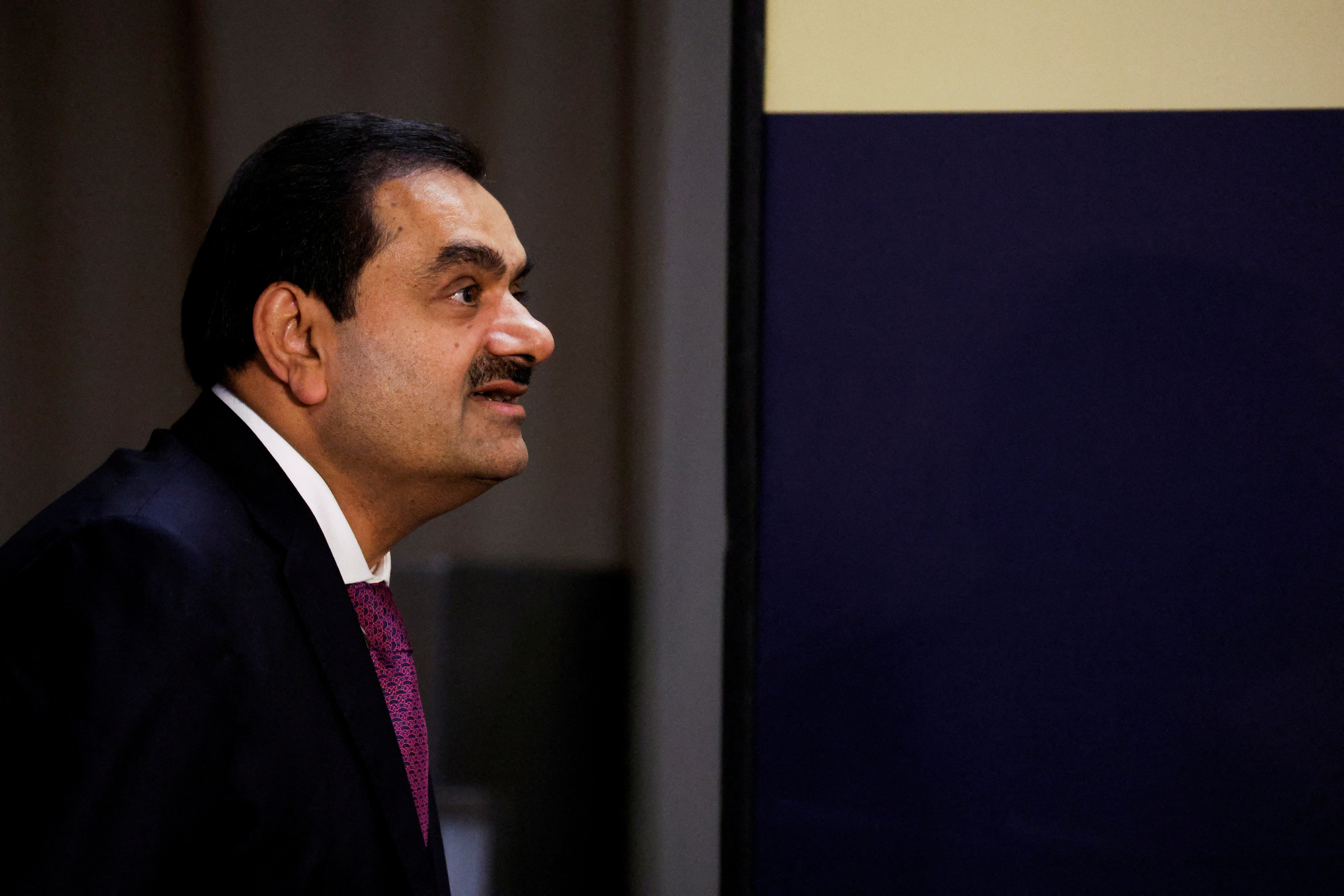 Adani loses Asia“s richest crown as stock wipeout reaches $86 billion