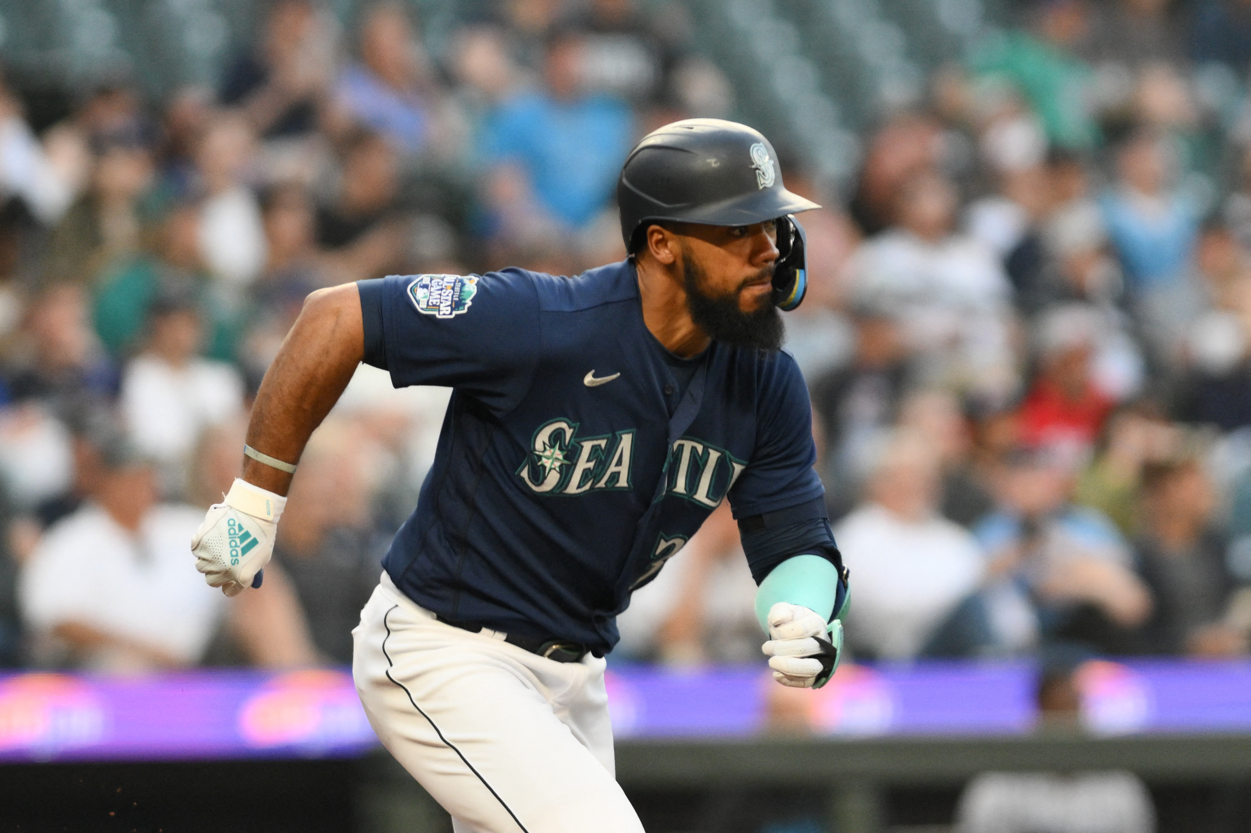 Mariners maul Marlins behind homers, rookie pitcher