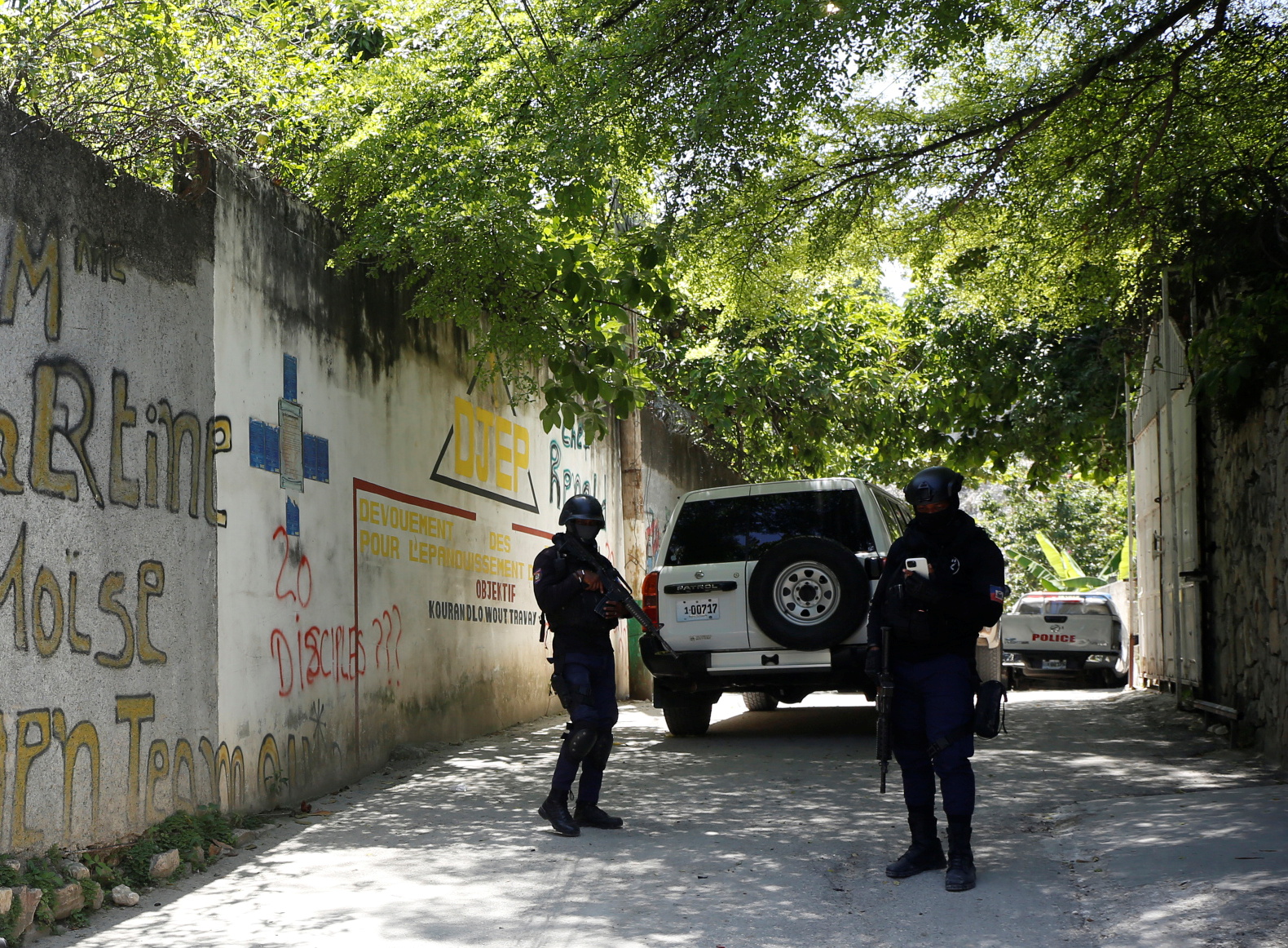 Gunmen assassinate Haitian president at his home, in Port-au-Prince