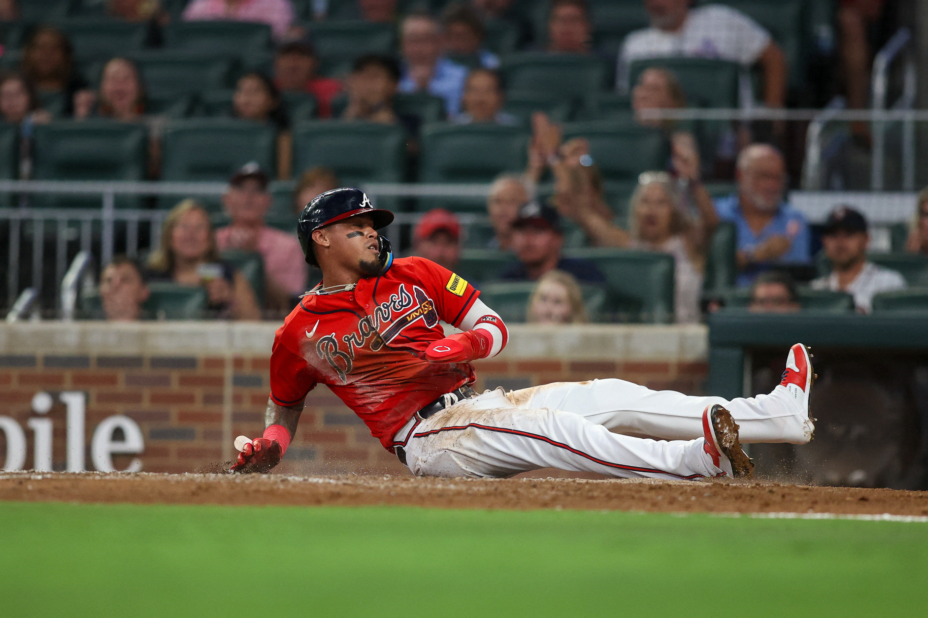 Olson, Morton power MLB-leading Braves to a 9-0 rout of White Sox