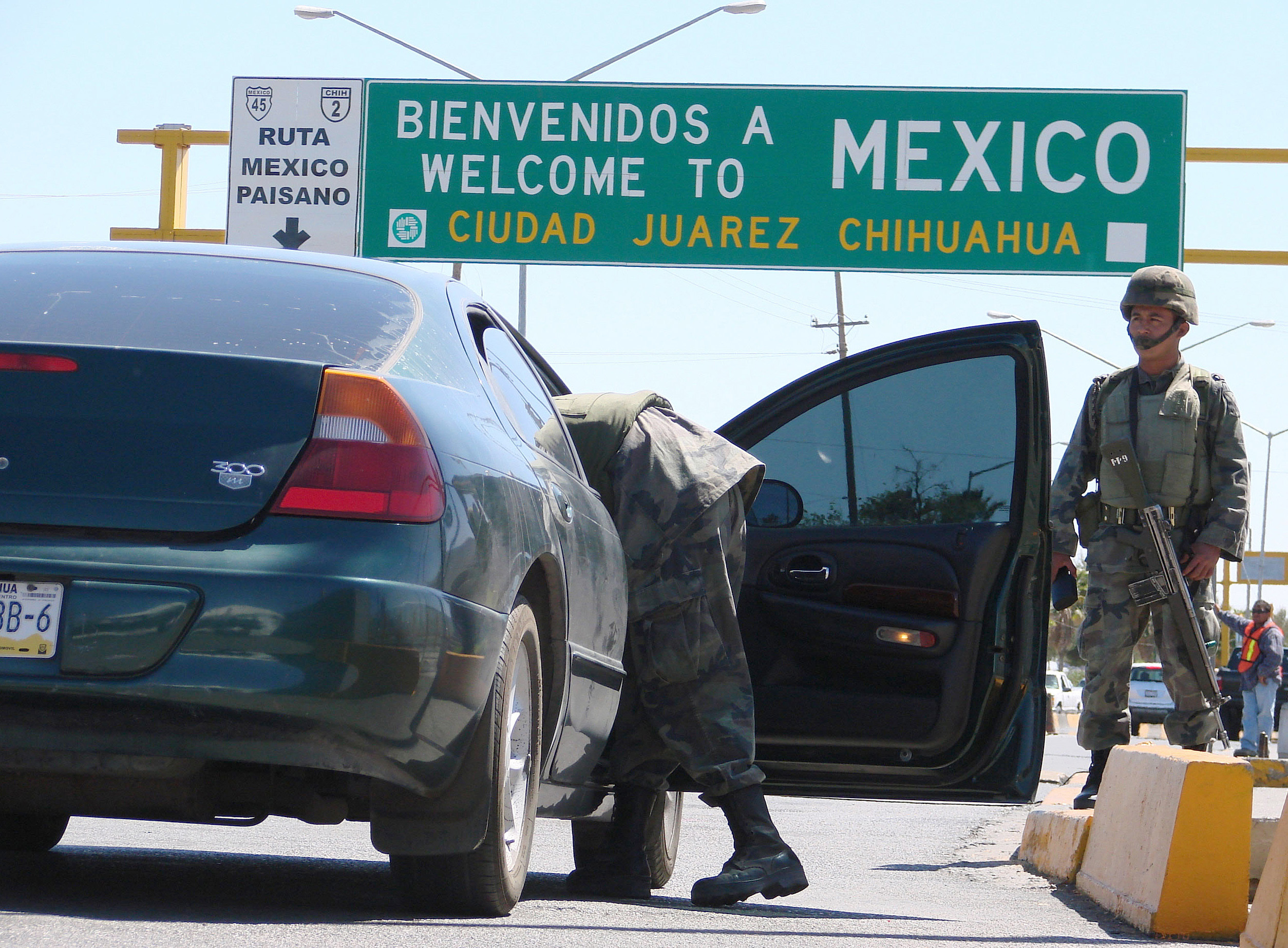 米・メキシコ首脳が電話会談、不法移民や国境管理を協議