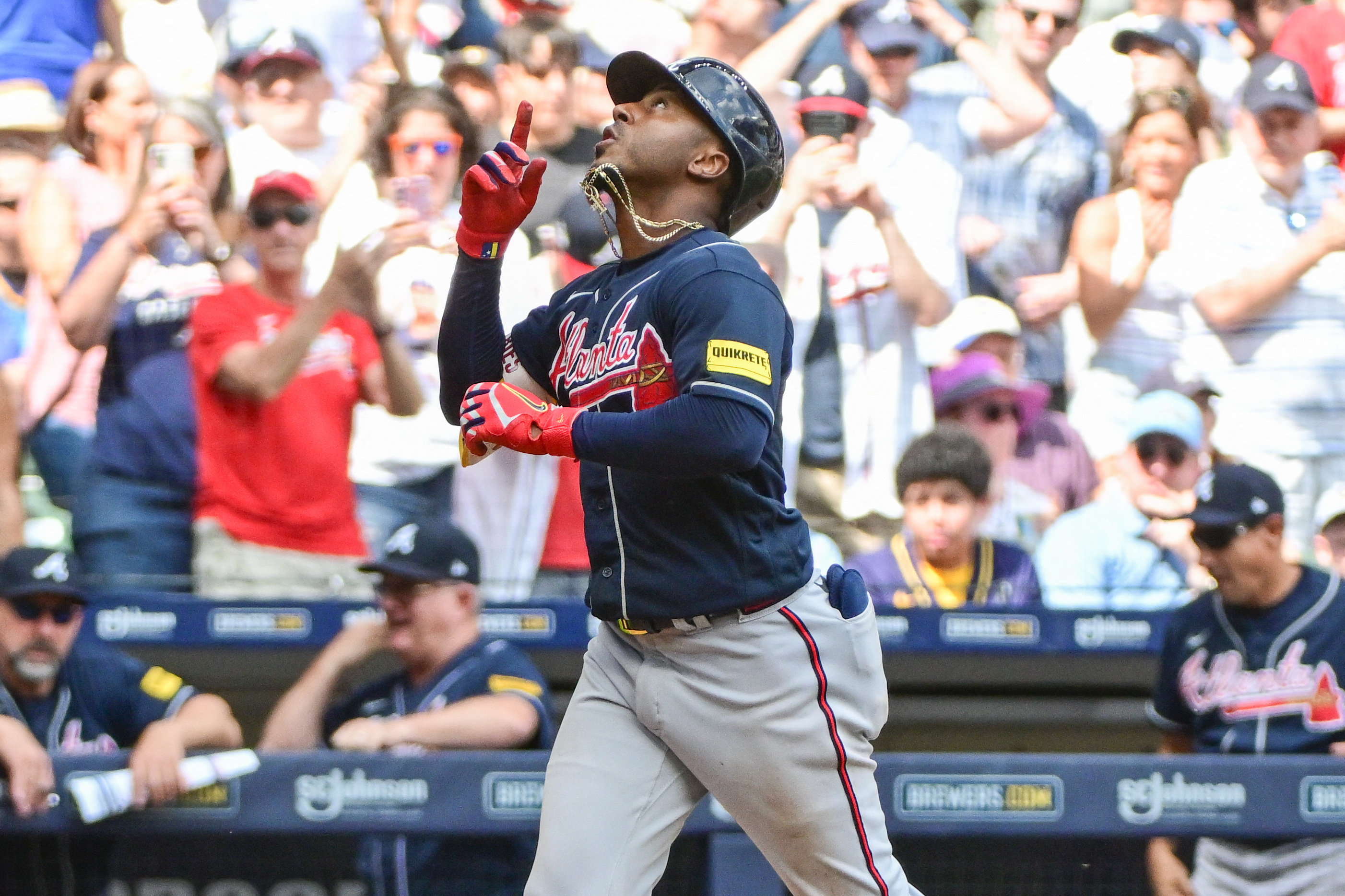 Ozzie Albies powers Braves past Brewers | Reuters