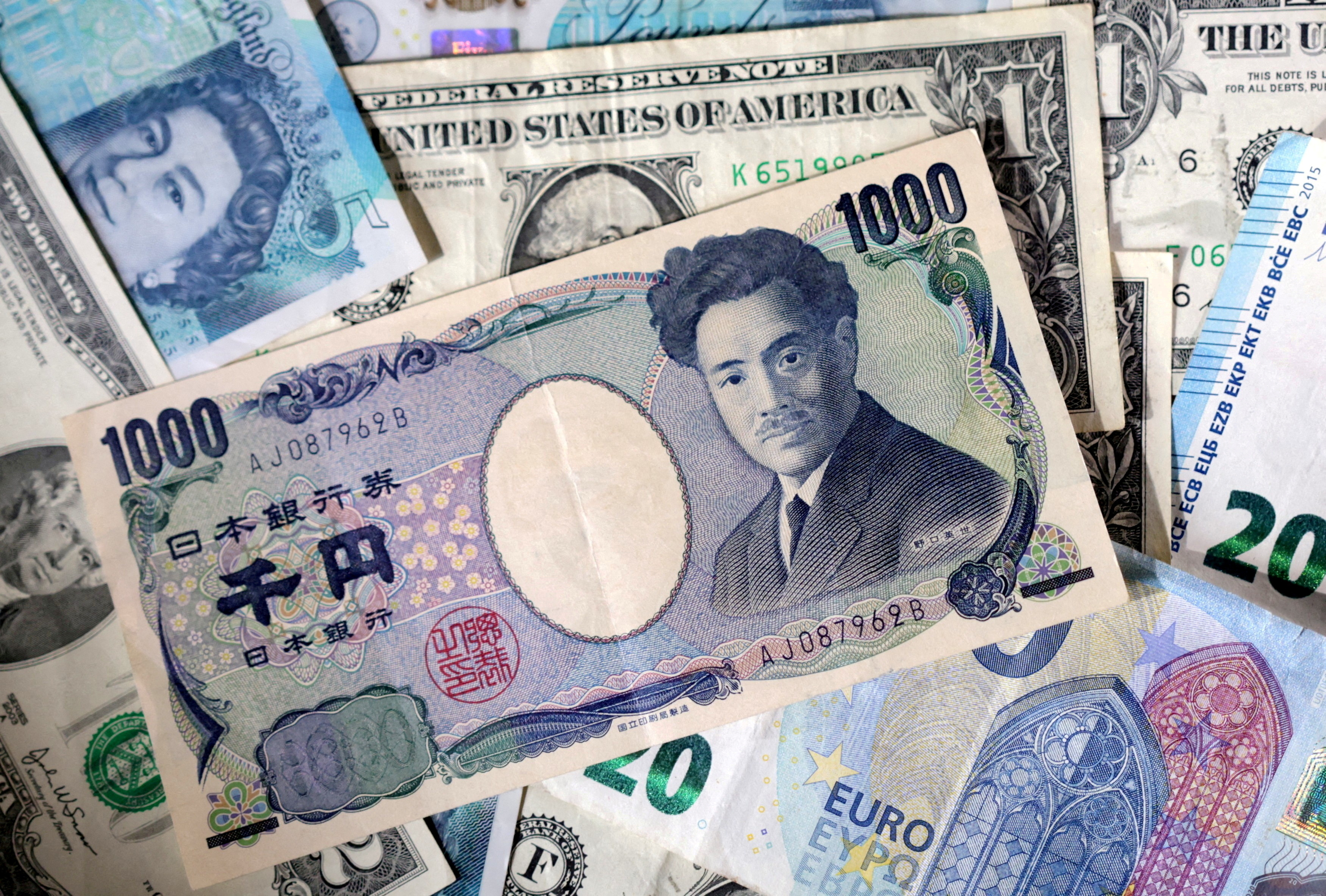 東南アジア株式・中盤＝まちまち、シンガポール株が約1カ月ぶり安値