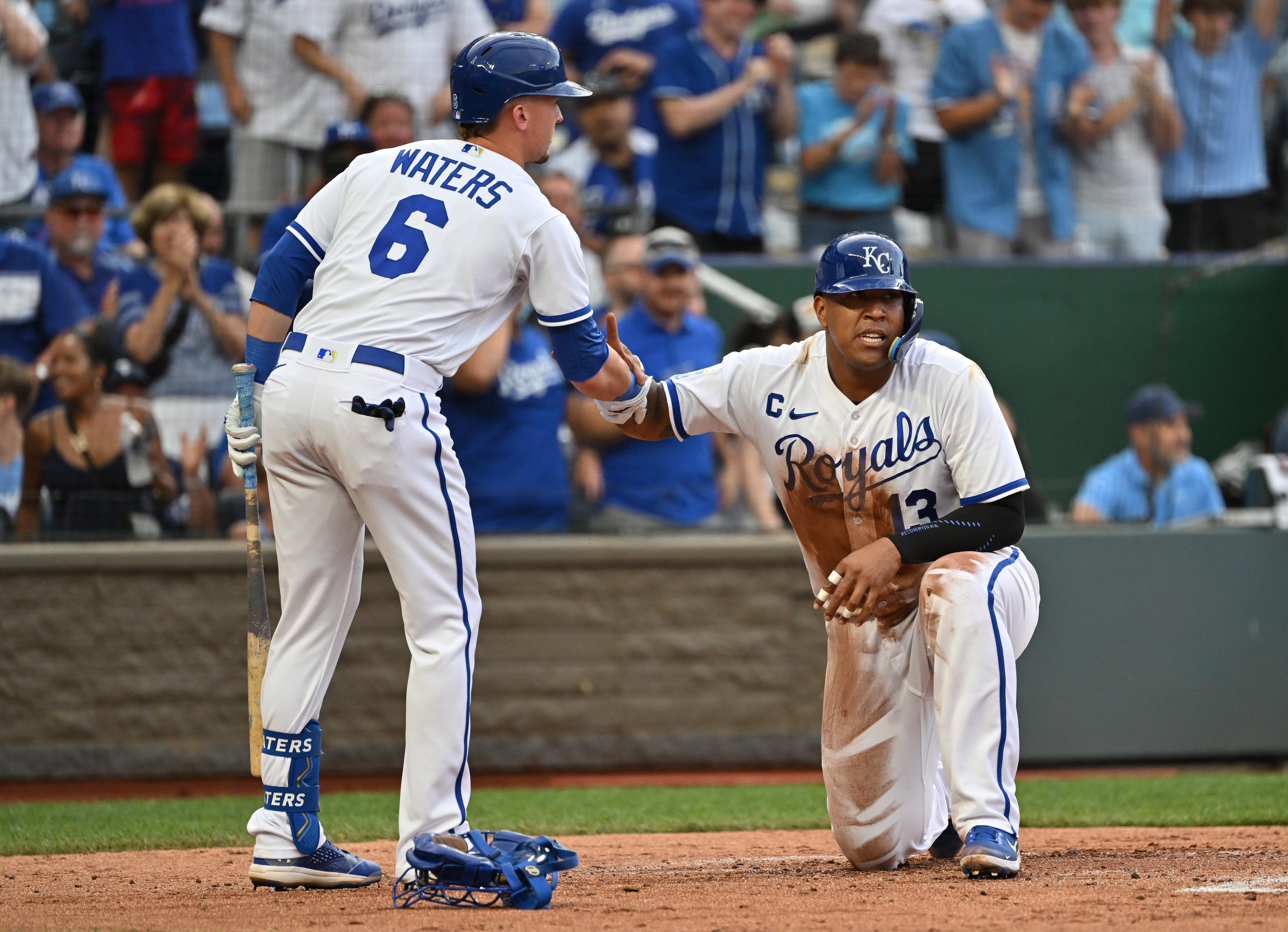 Royals lose 4-1 to Blue Jays in Merrifield's return to KC Kansas