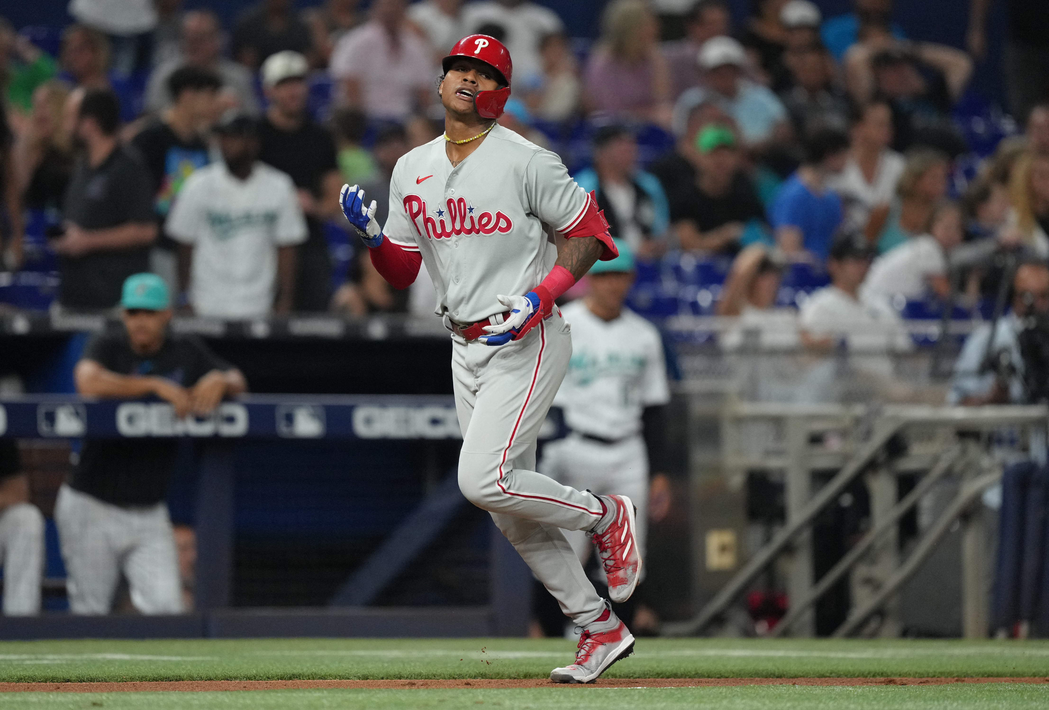 Cristian Pache's HR in ninth propels Phillies past Marlins