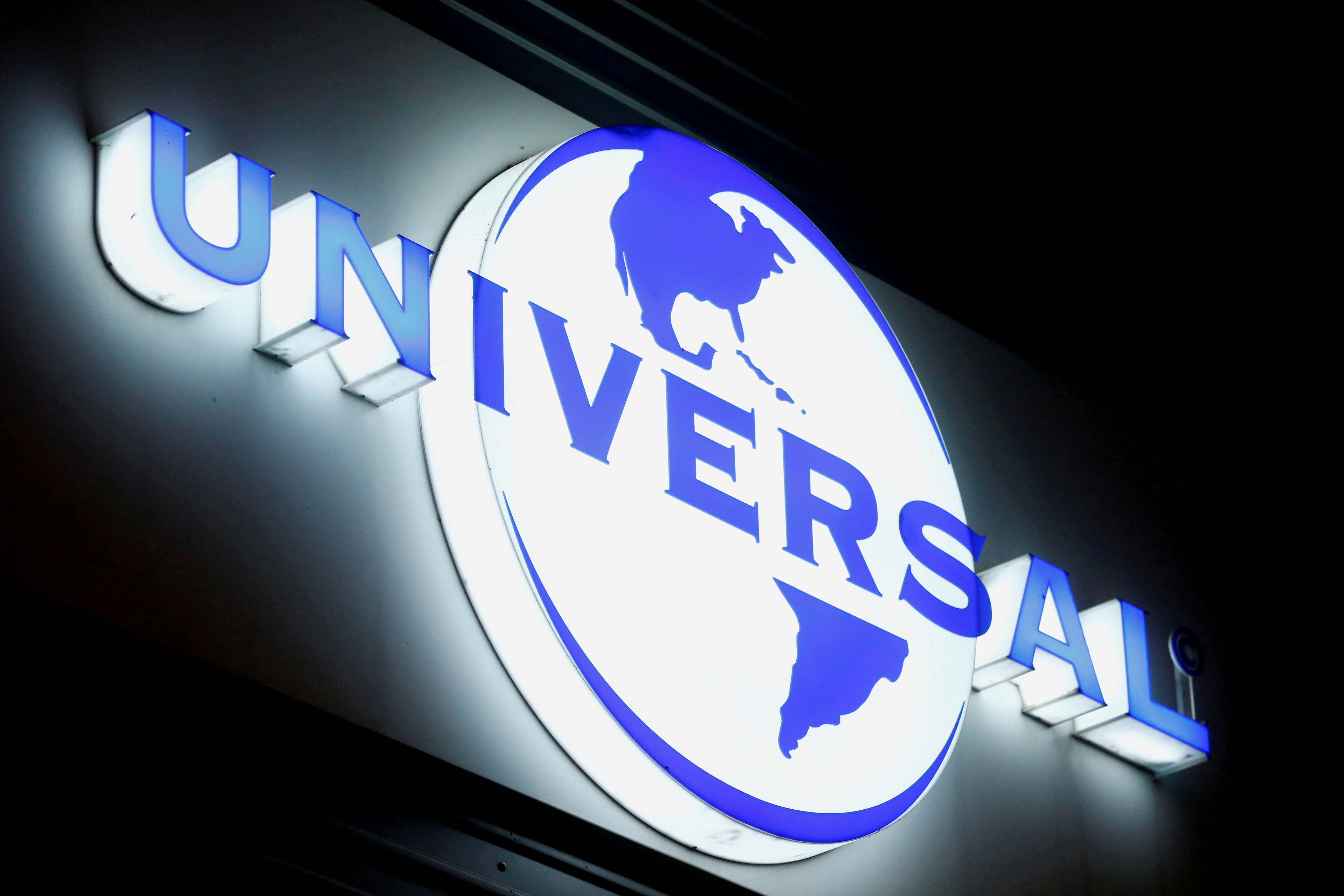 Universal Music Group’s core earnings up 21, boosted by streaming