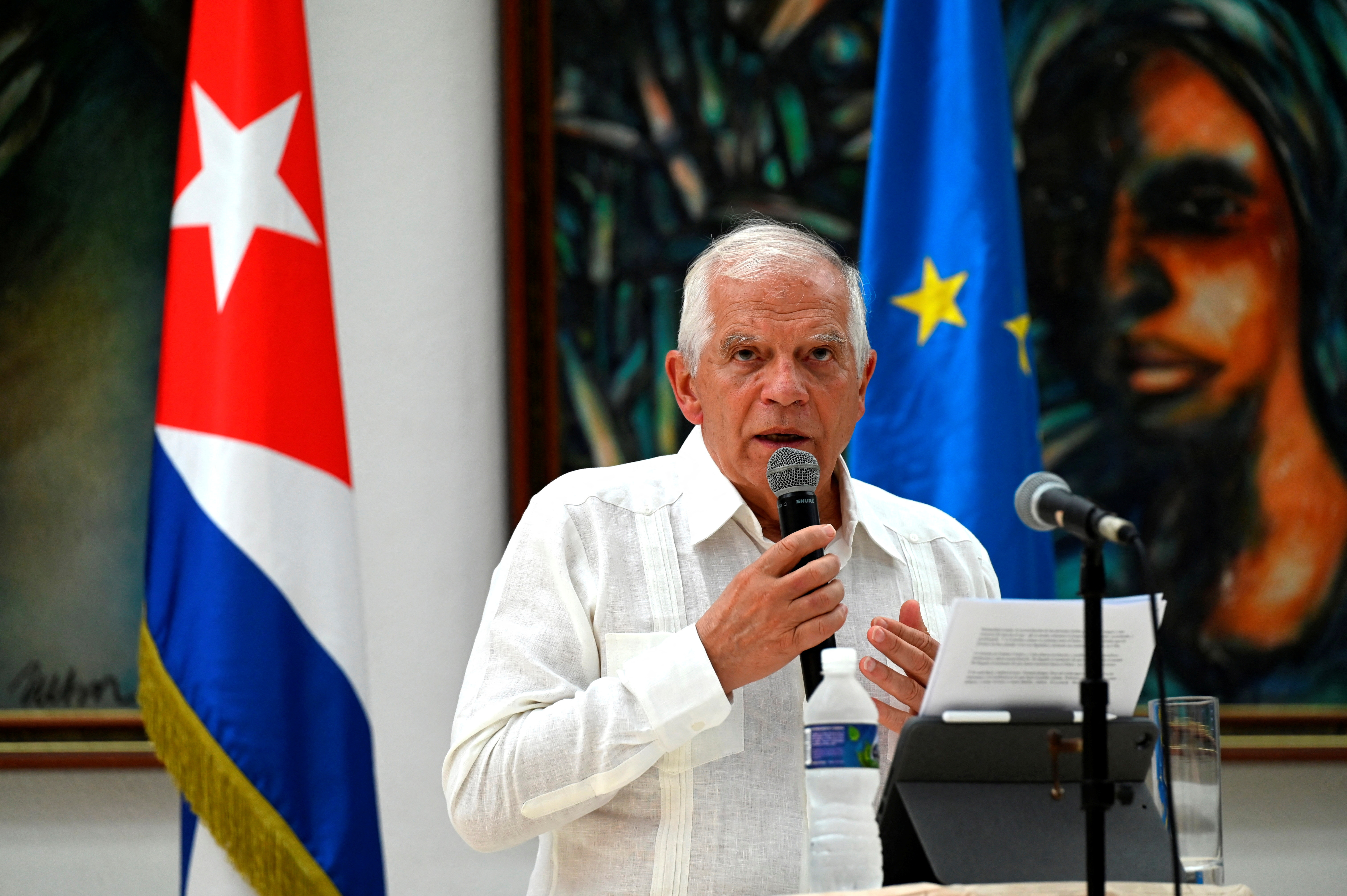 Borrell delivers a statement in Havana