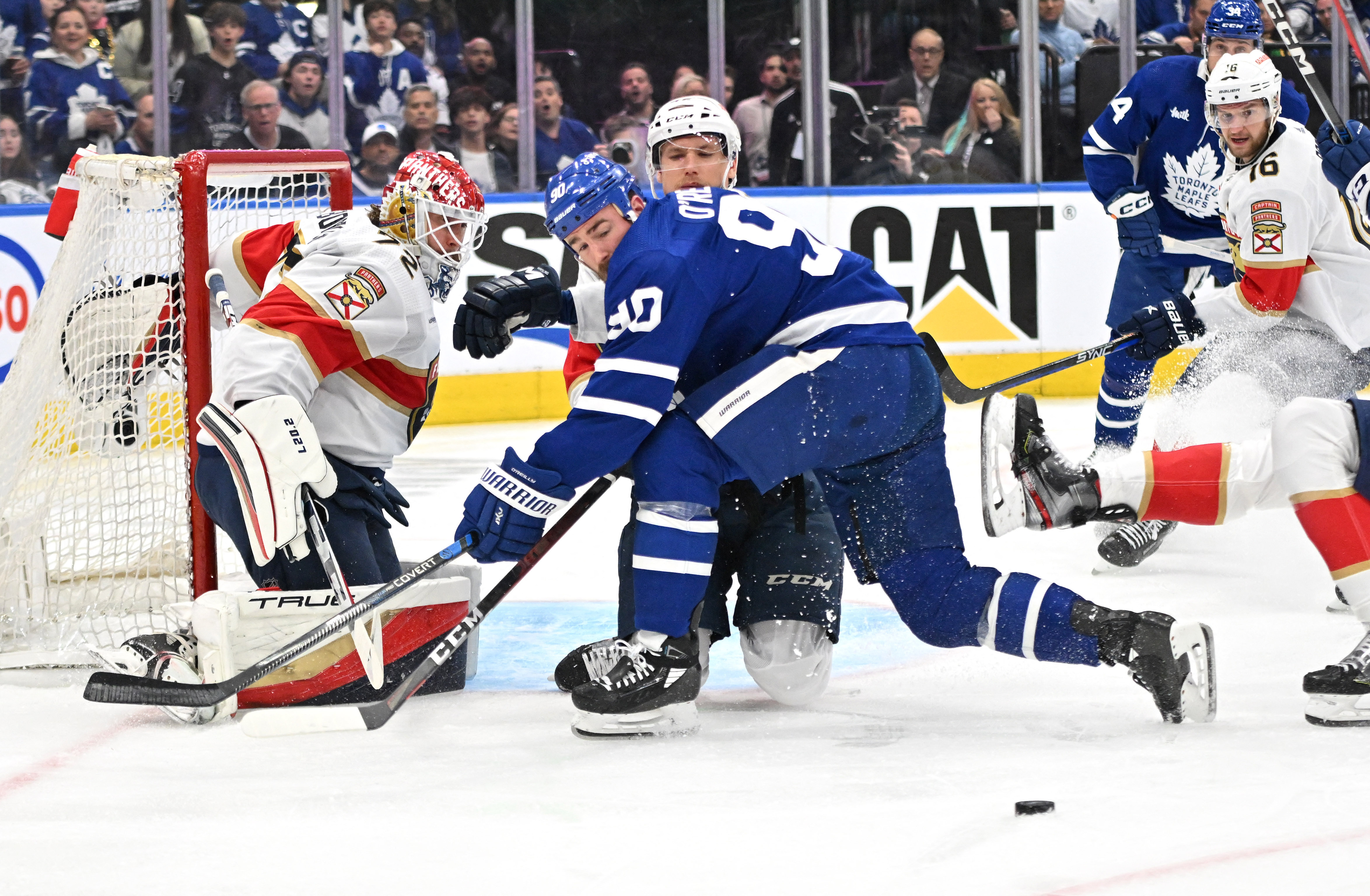 Panthers maintain momentum, beat Leafs in Game 1 - The Rink Live