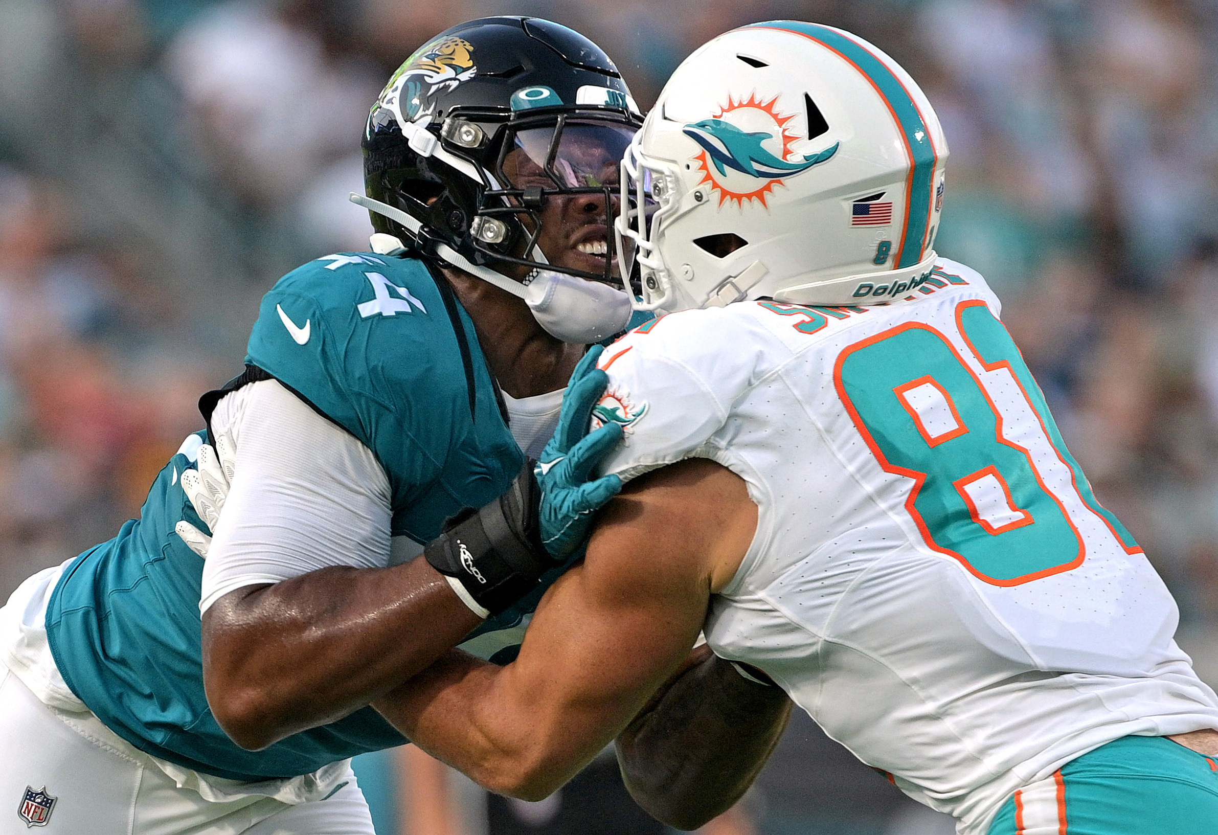 Jaguars lean on rushing attack to topple Dolphins